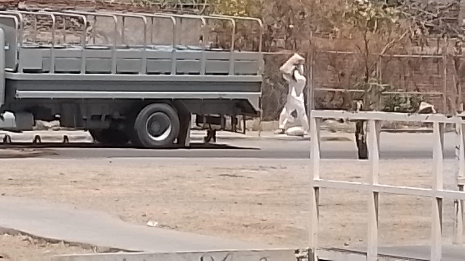 $!Se derrama ácido clorhídrico que transportaba la Marina en Culiacán