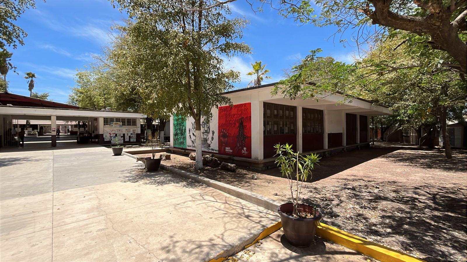 $!En secundaria en Culiacán piden clases a distancia por temor a la violencia