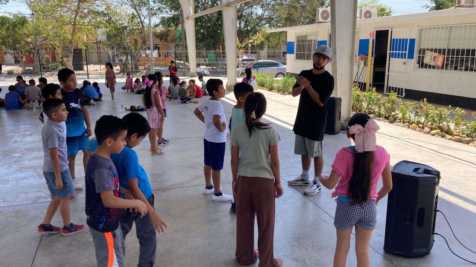 $!Niños y niñas de la primaria Francisco Madero Herrera en Santa Fe disfrutan del programa ‘Cultura en Movimiento’