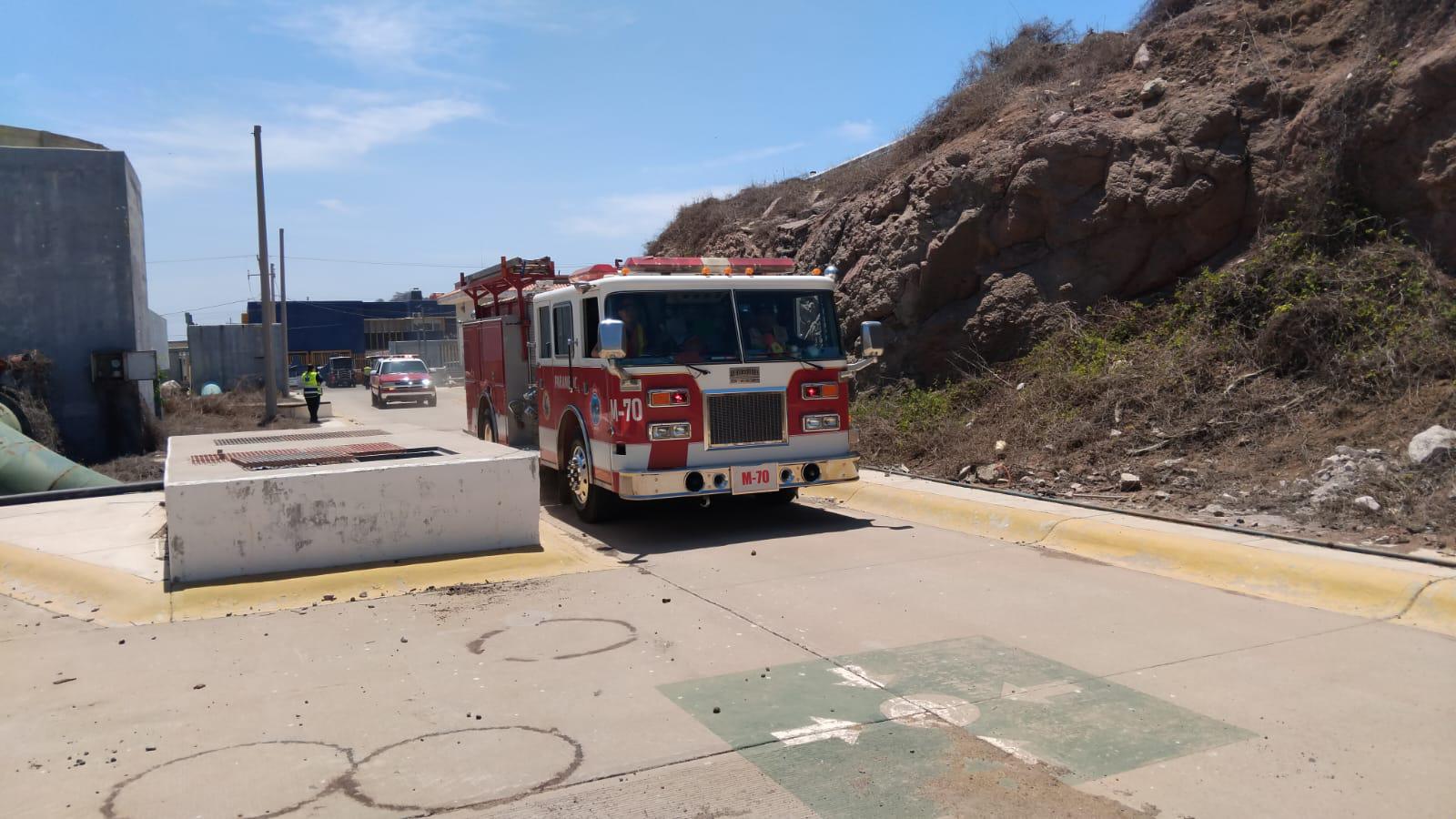 $!Realizan Bomberos de Mazatlán simulacro especializado en materiales de alto riesgo