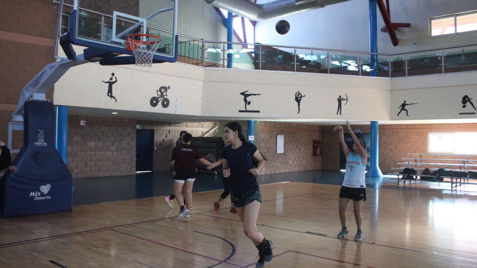 $!Basquetbolistas mazatlecos entrenan a tope en el Centro de Alto Rendimiento de Culiacán