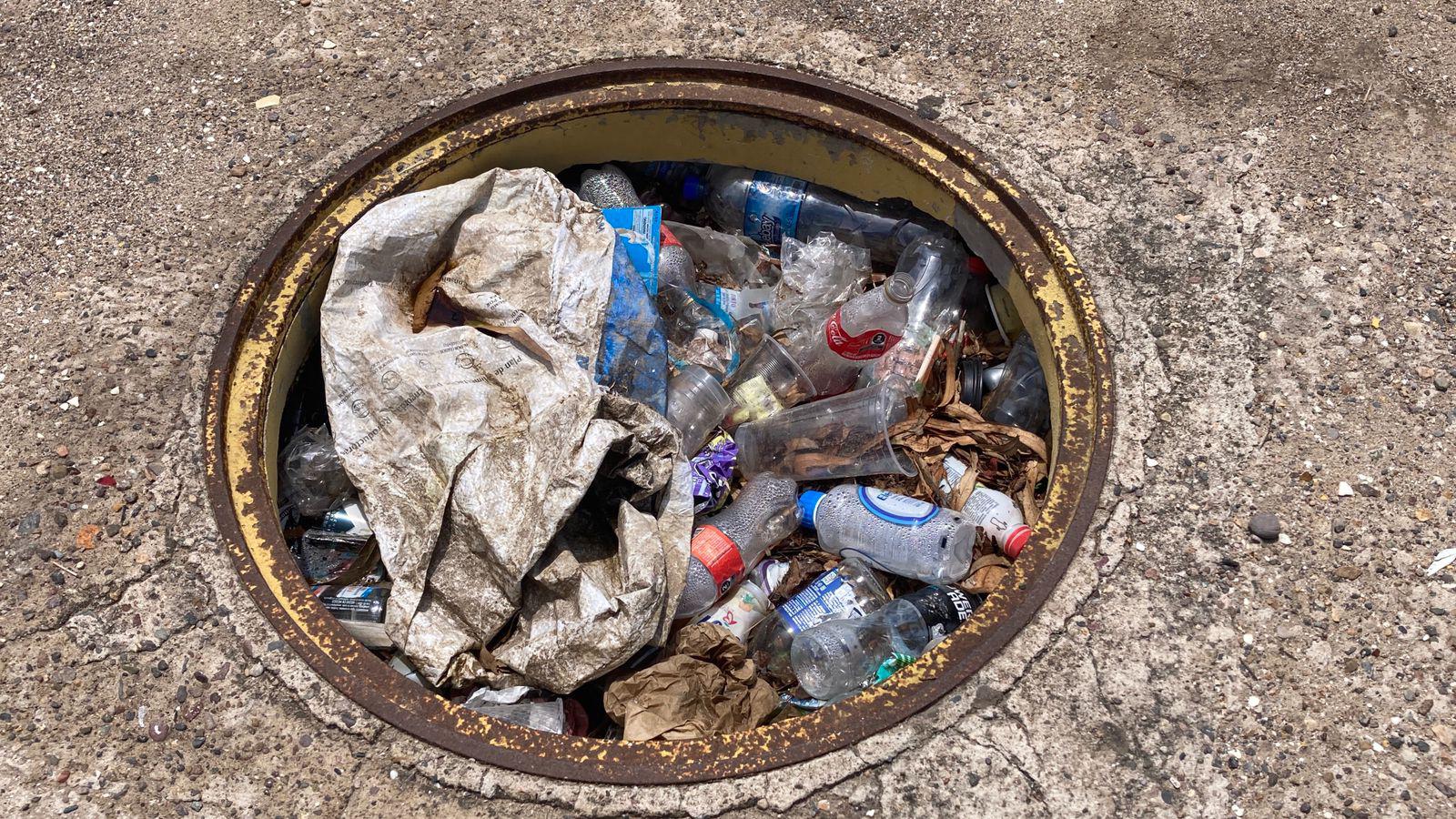 $!Continúa biobarda recolectando basura arrastrada tras las lluvias, en Mazatlán