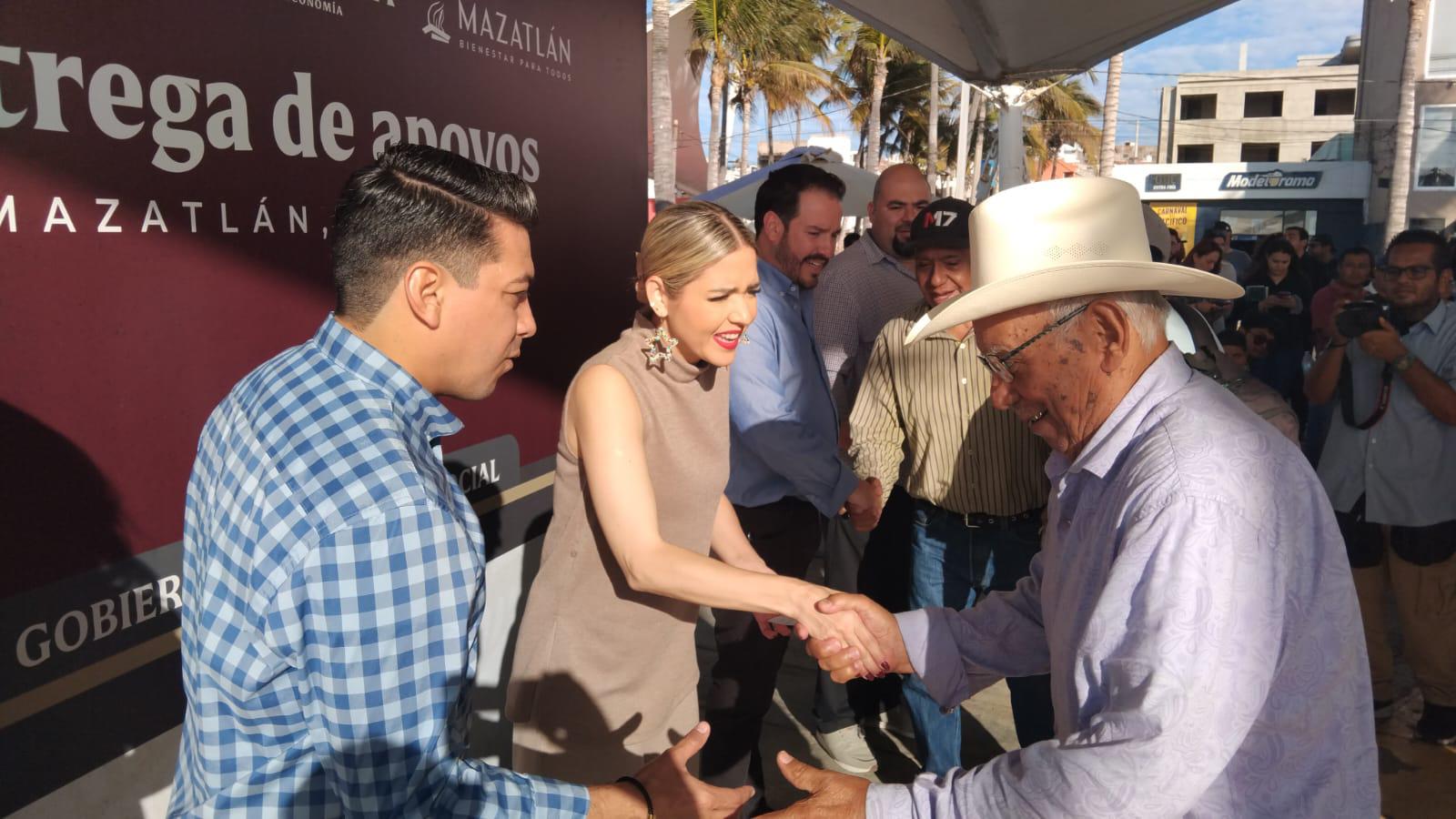 $!Reciben más de 280 músicos nuevos apoyos económicos en Mazatlán