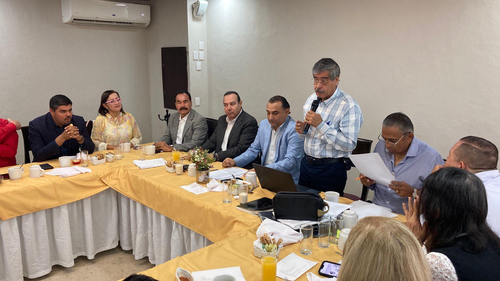 $!Expone Óscar Loza Ochoa ante abogados los nuevos retos en materia de derechos humanos en Sinaloa