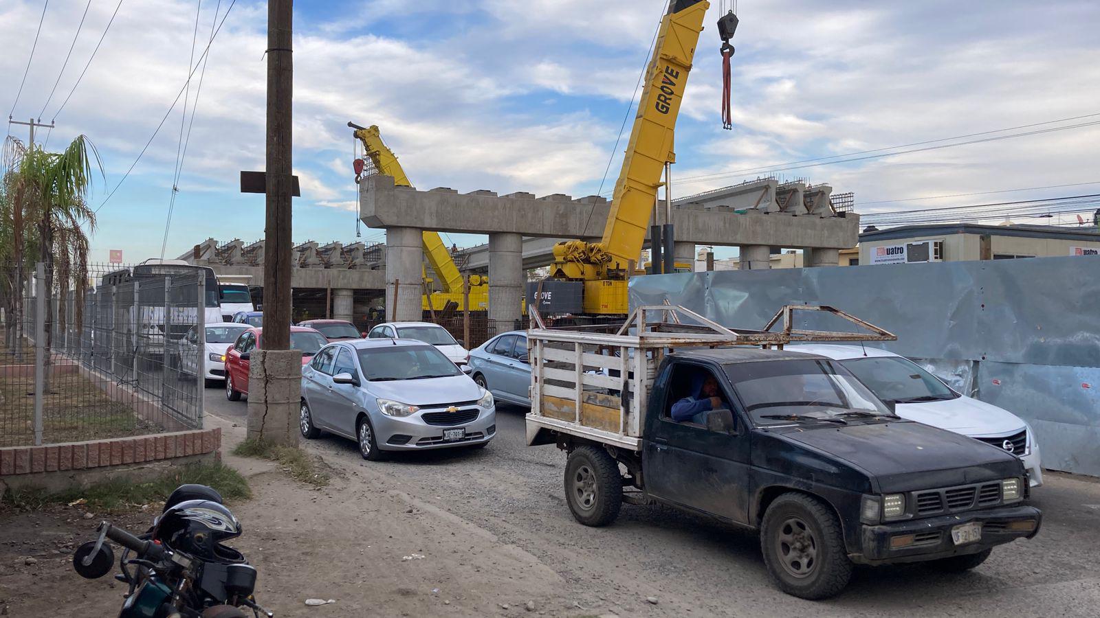 $!Regreso a clases genera caos vial en Mazatlán