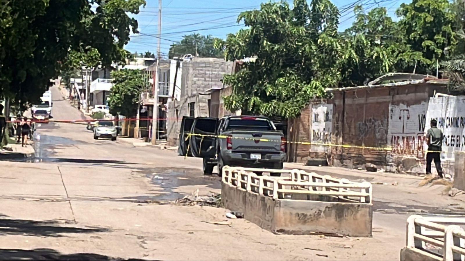 $!Pareja resulta herida en ataque armado en la colonia Villa Bonita de Culiacán