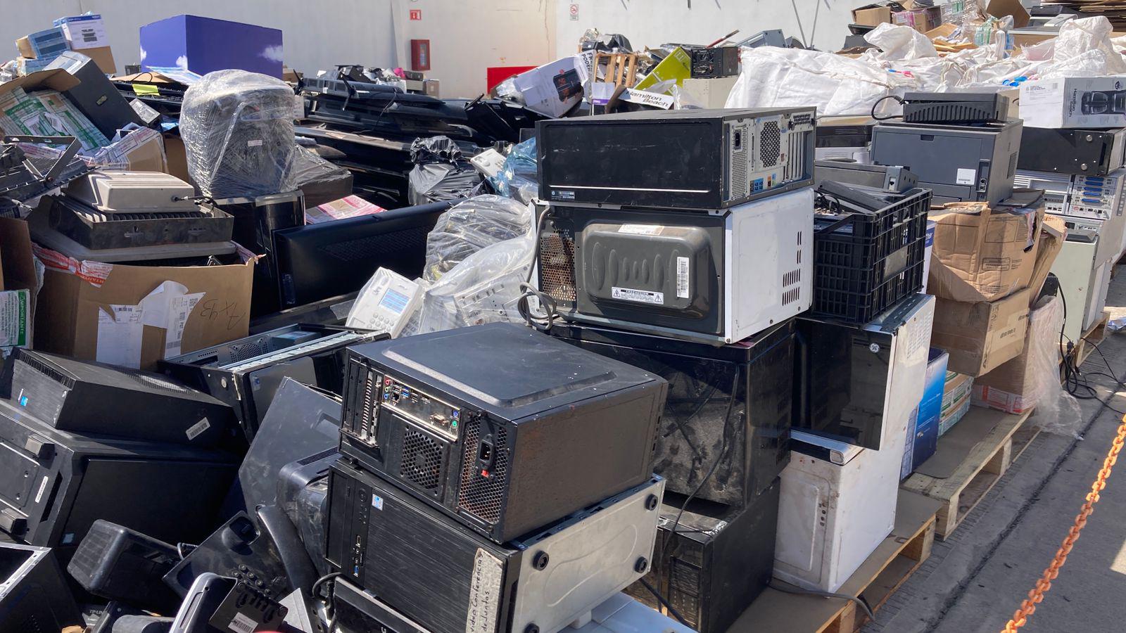 $!Ponen en marcha en Mazatlán el Reciclón Electrónico