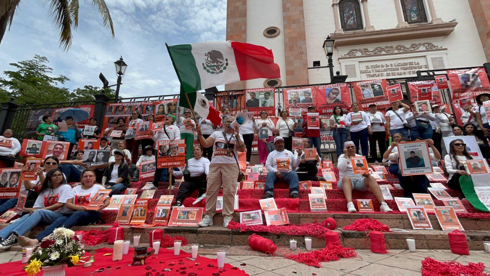 $!Colectivo de búsqueda en Culiacán da ‘grito’ por sus desaparecidos en el Día de la Independencia