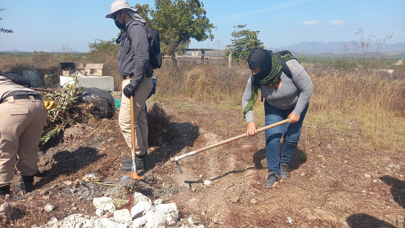 $!Rastreadoras buscan sin éxito a desaparecidos, en Escuinapa; persistirán en el municipio dos días más