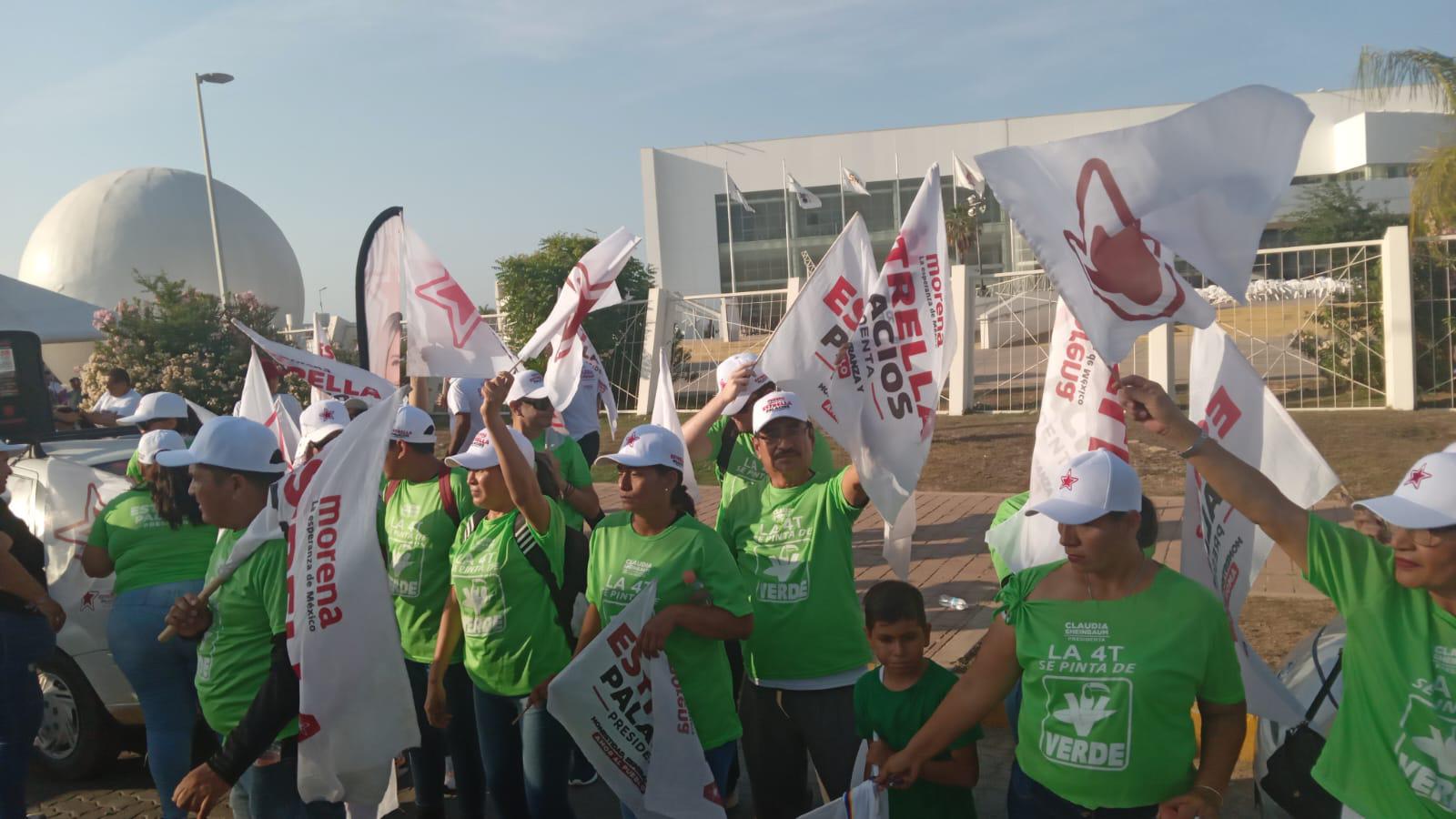 $!Simpatizantes arman ‘fiesta’ previo a debate de candidatos a la Alcaldía de Mazatlán