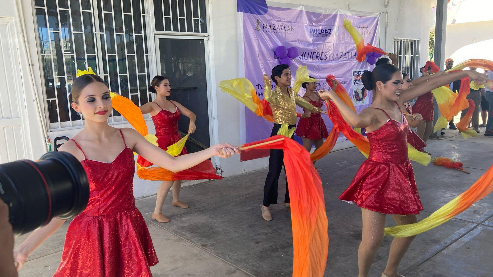 $!Inauguran en Mazatlán la primer a Unidad de Empoderamiento de las Mujeres