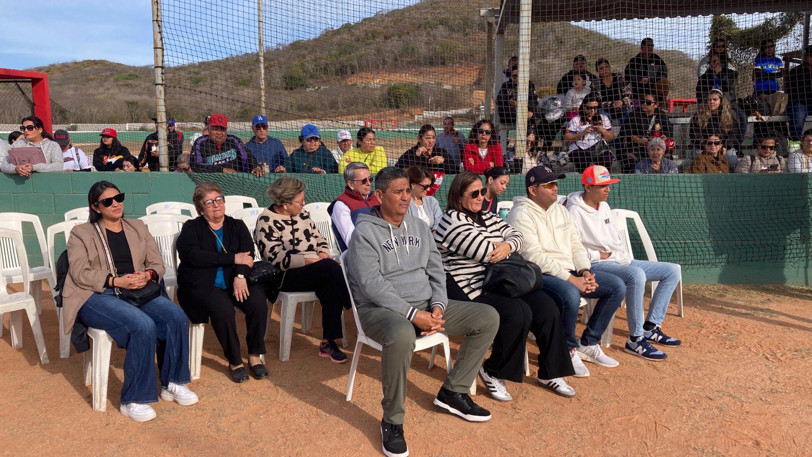 $!Cantan playball de nueva temporada de Liga Mazatlán