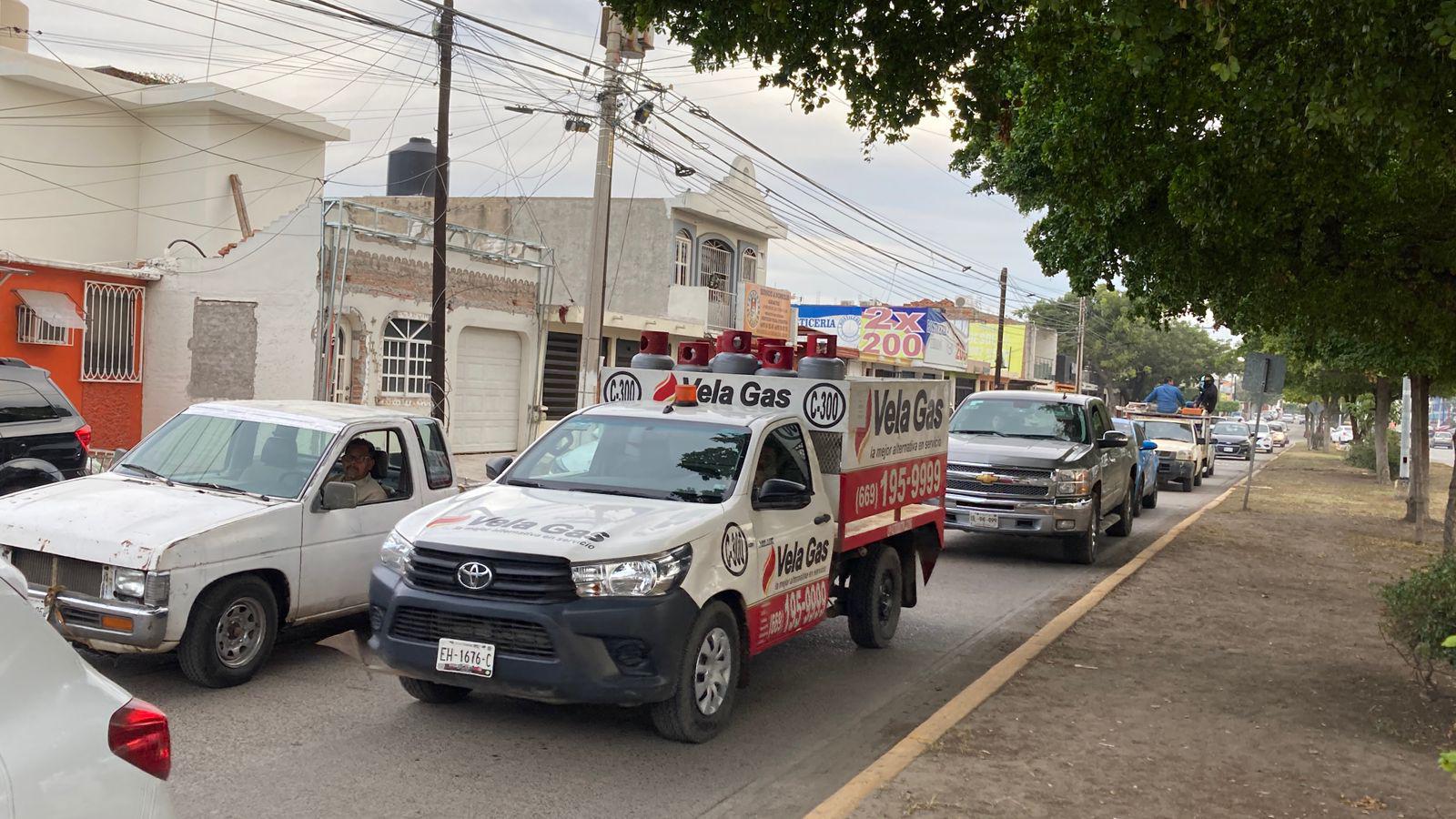 $!Regreso a clases genera caos vial en Mazatlán