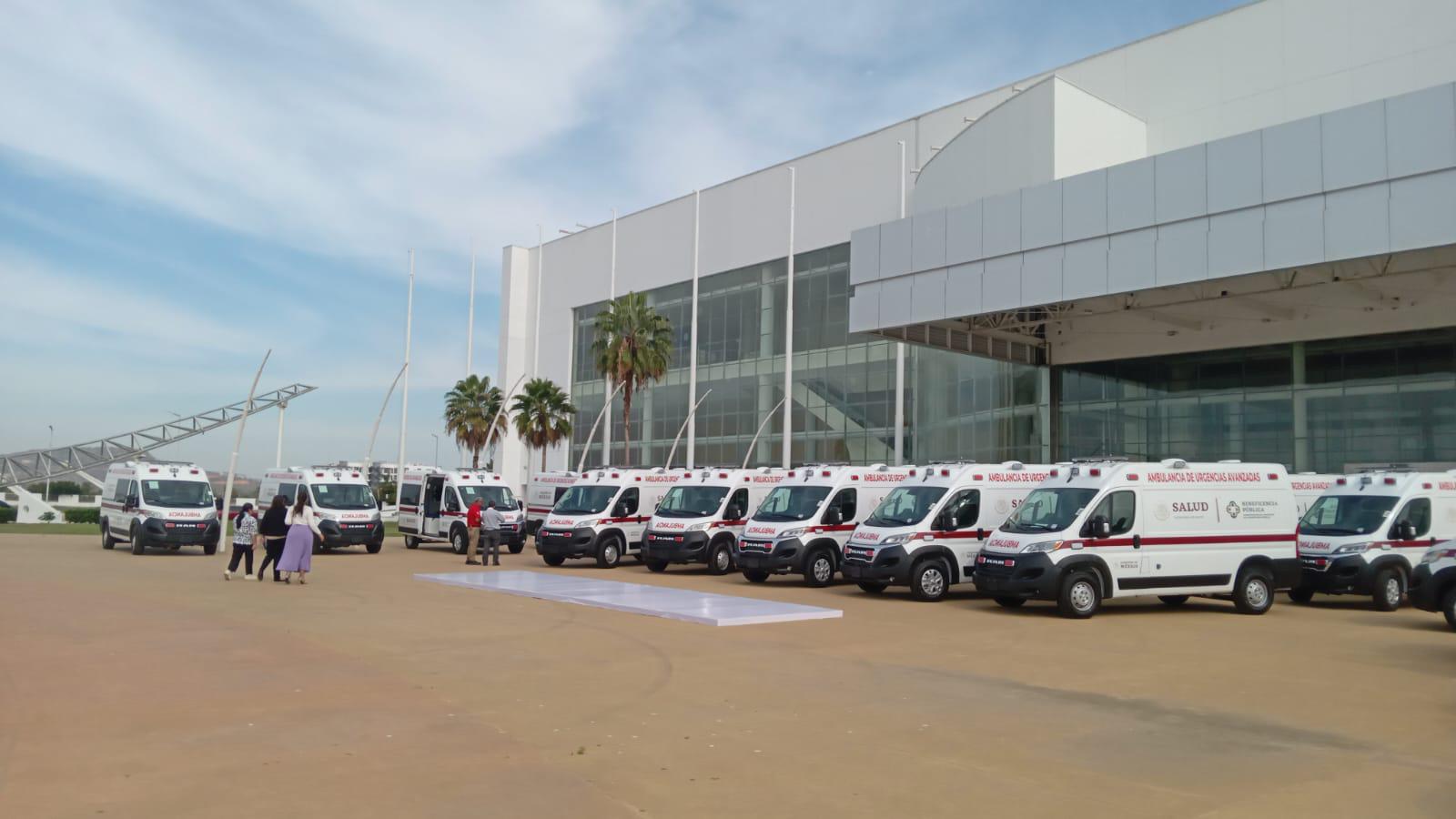 $!Entrega Beneficencia Pública Nacional 19 ambulancias y equipo a Sinaloa