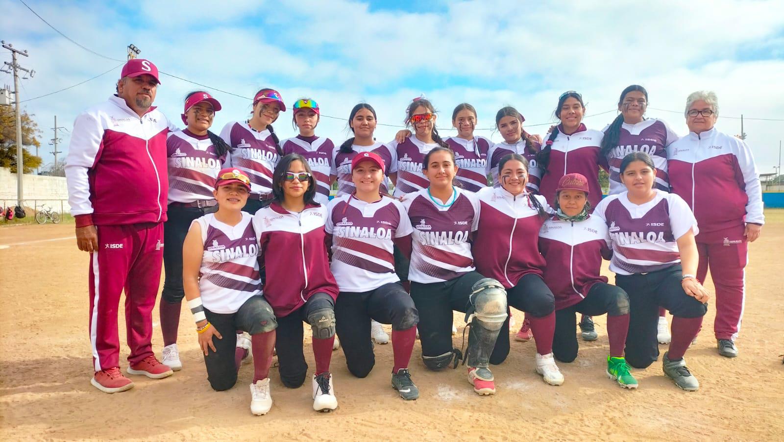 $!Polémico cierre para Sinaloa en Macro Regional de softbol