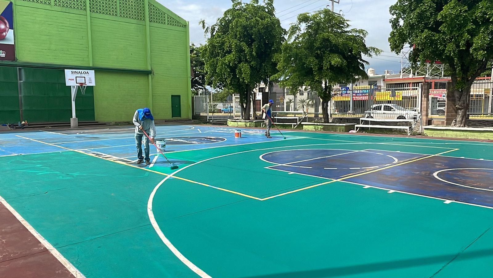 $!PIDS está rehabilitando la cancha de basquetbol del parque Culiacán