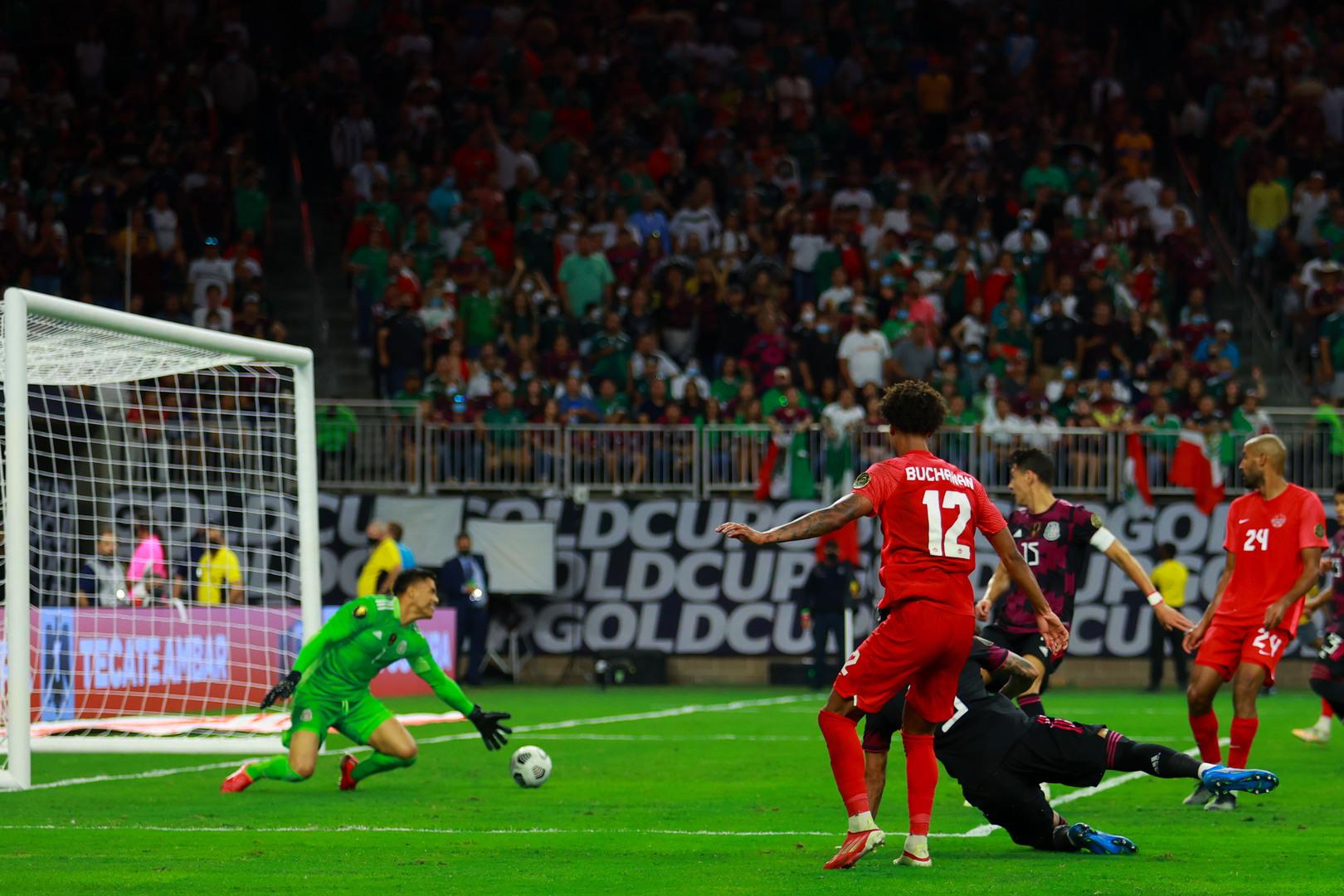 $!México avanza agónicamente a la final de la Copa Oro tras vencer 2-1 a Canadá