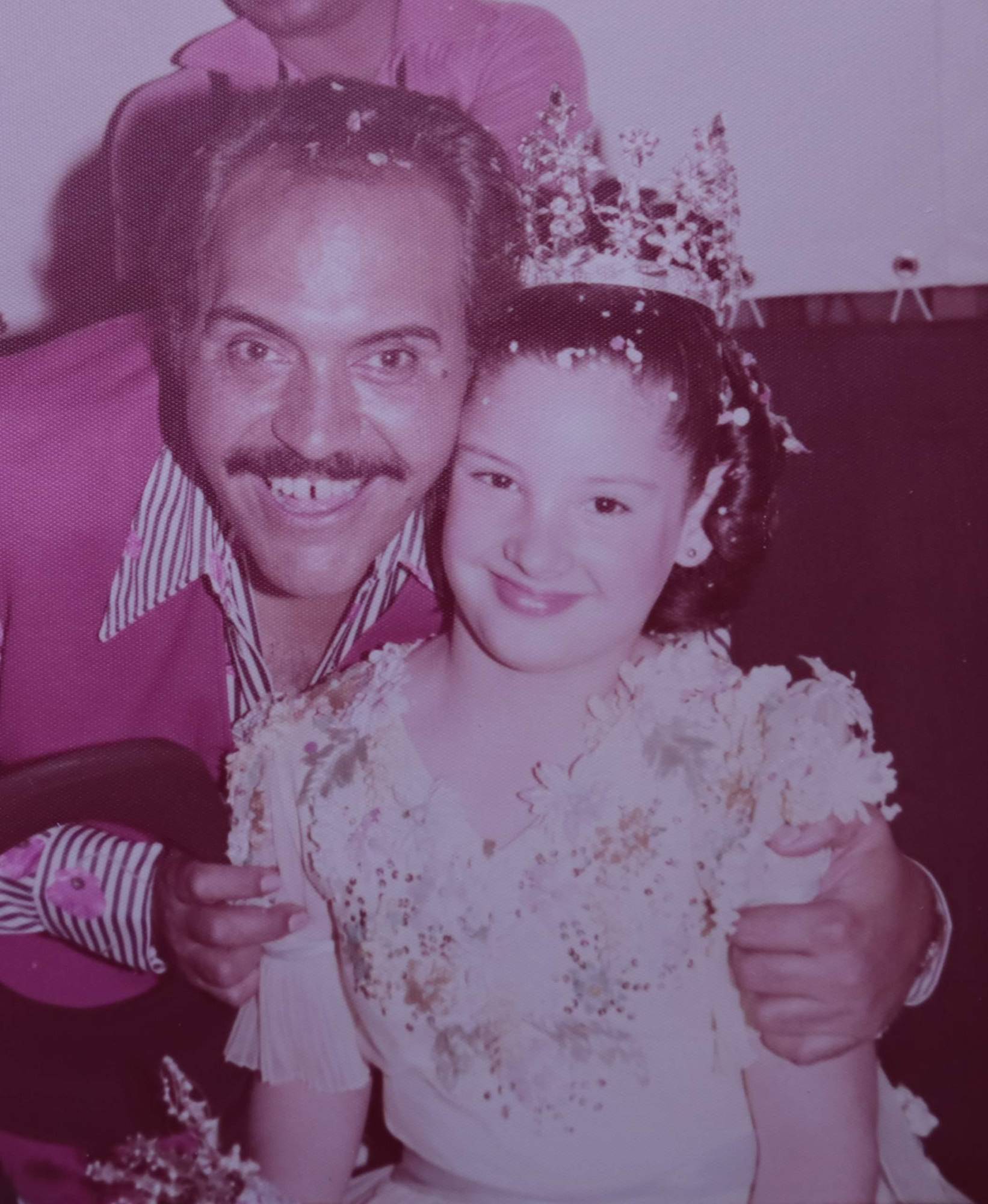 $!Paulina junto a Gaspar Henaine “Capulina”.