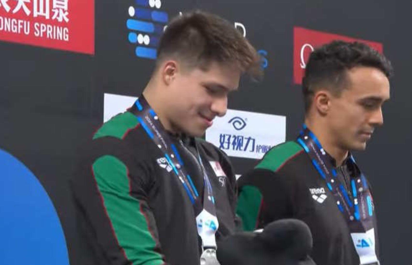 $!Mexicanos Osmar Olvera y Juan Celaya suben a podio en China