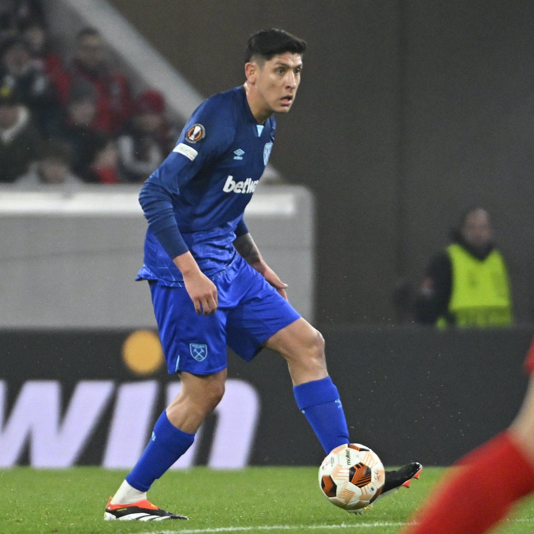$!Edson Álvarez y el West Ham caen en la ida de los octavos de final de la Europa League