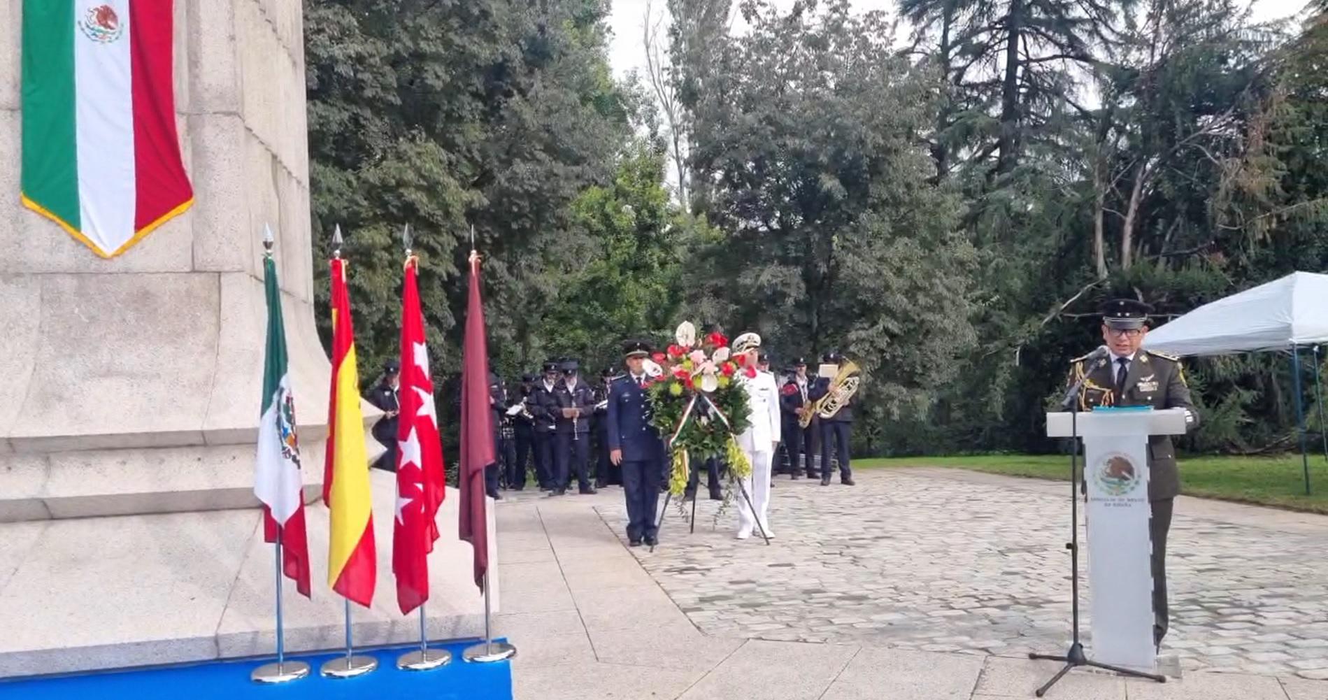 $!Embajador Quirino Ordaz Coppel da el Grito de Independencia en España
