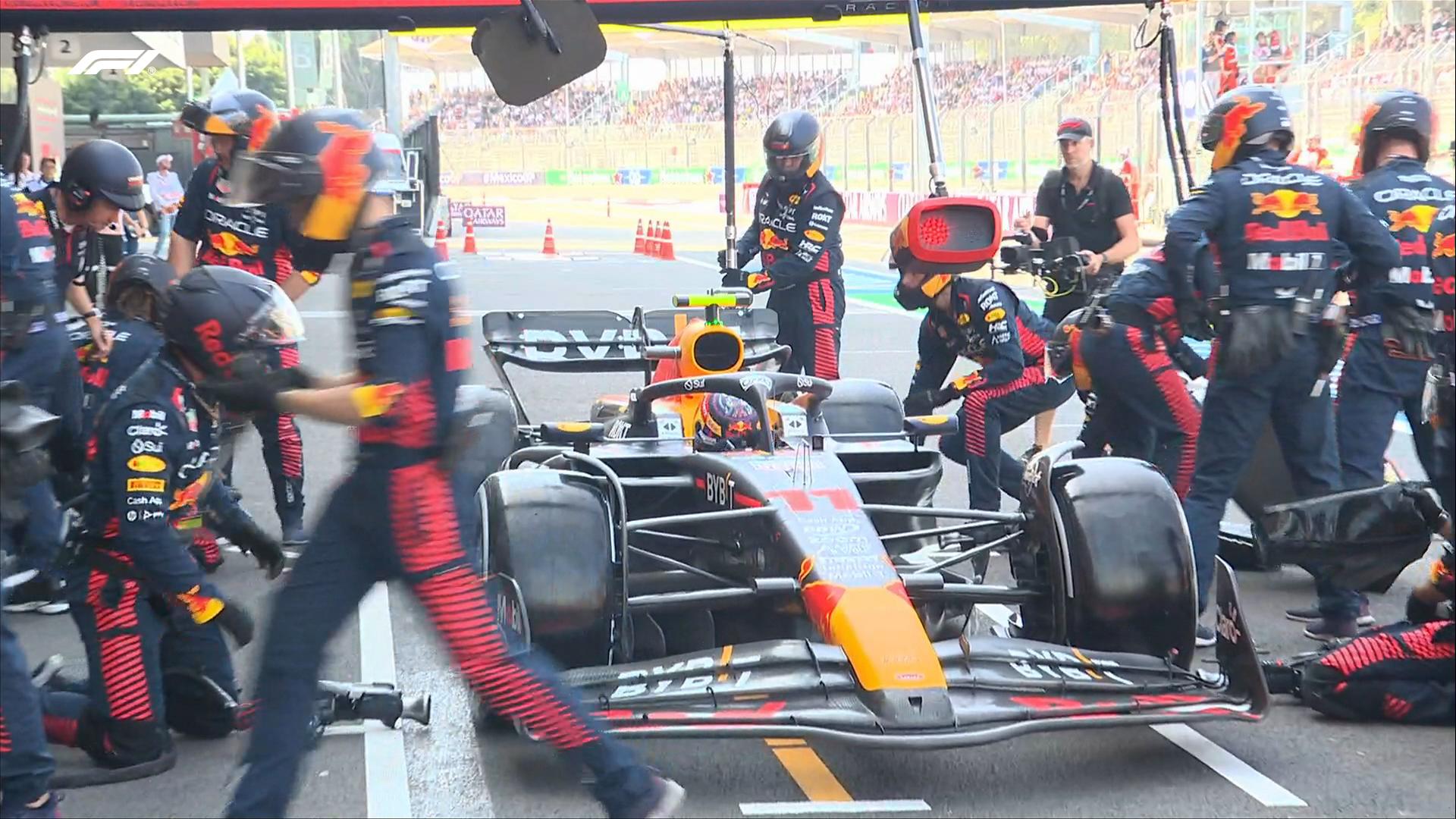 $!Checo Pérez queda fuera del GP de México en la primera vuelta