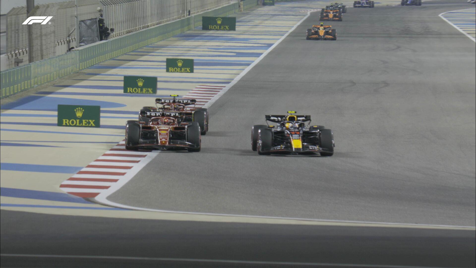 $!¡Podio para Checo! El mexicano es segundo en GP de Bahréin; Verstappen gana