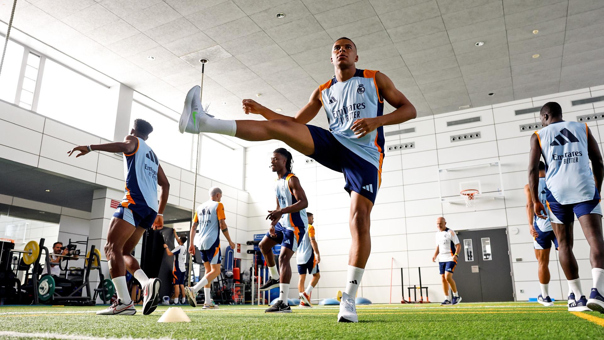 $!Mbappé tiene su primer entrenamiento con el Real Madrid
