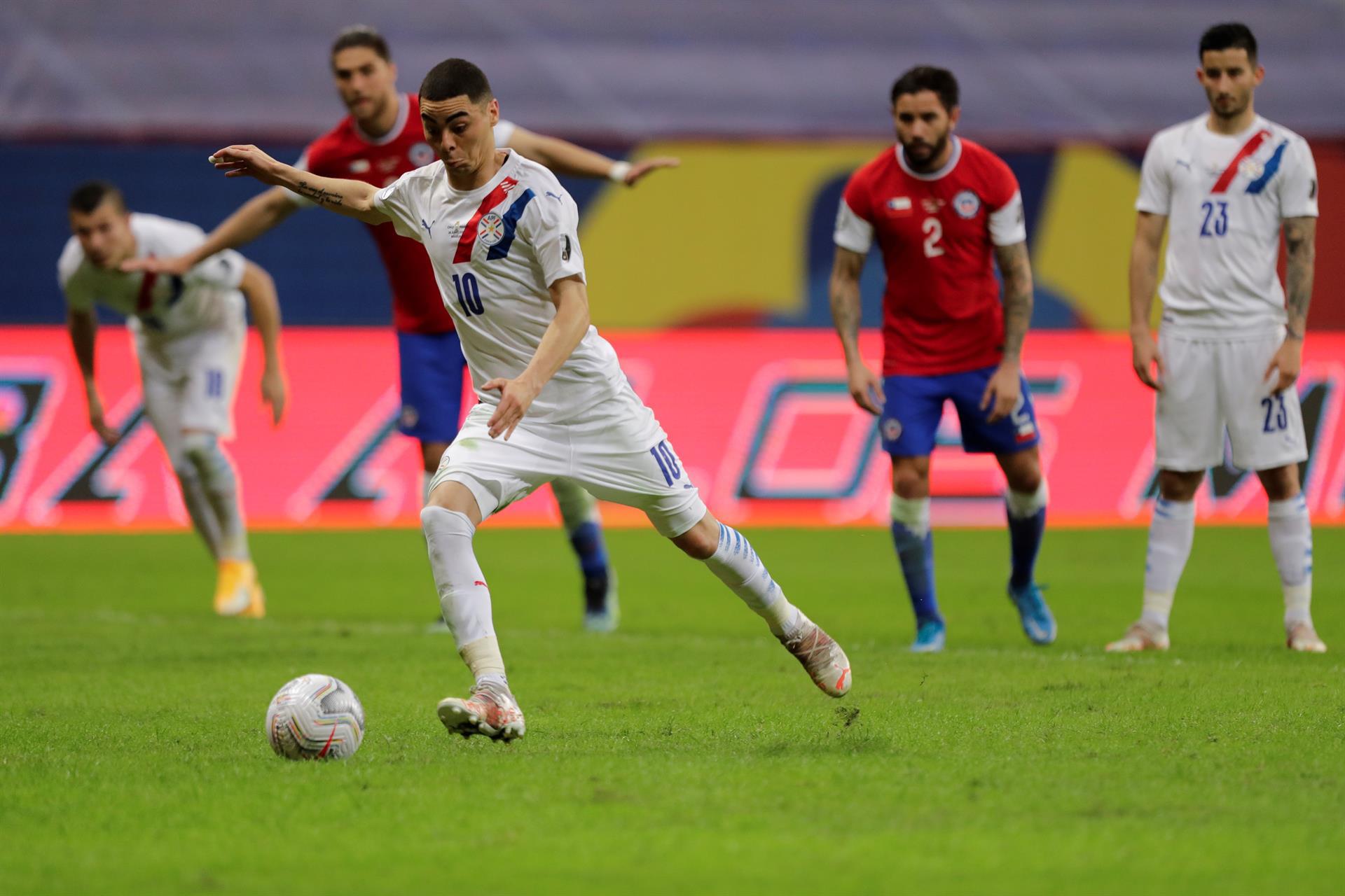 $!Paraguay vence a Chile y también saca su boleto a cuartos en la Copa América