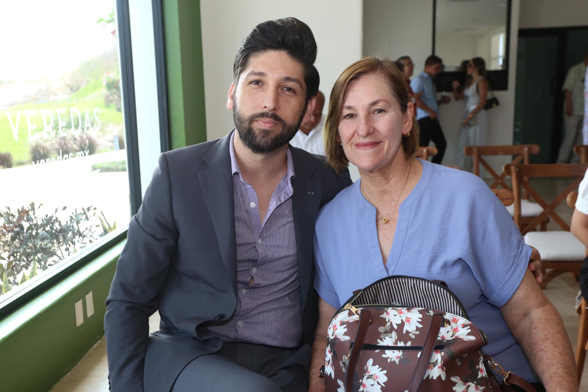 $!Adrián Villela y Lidia Castro.