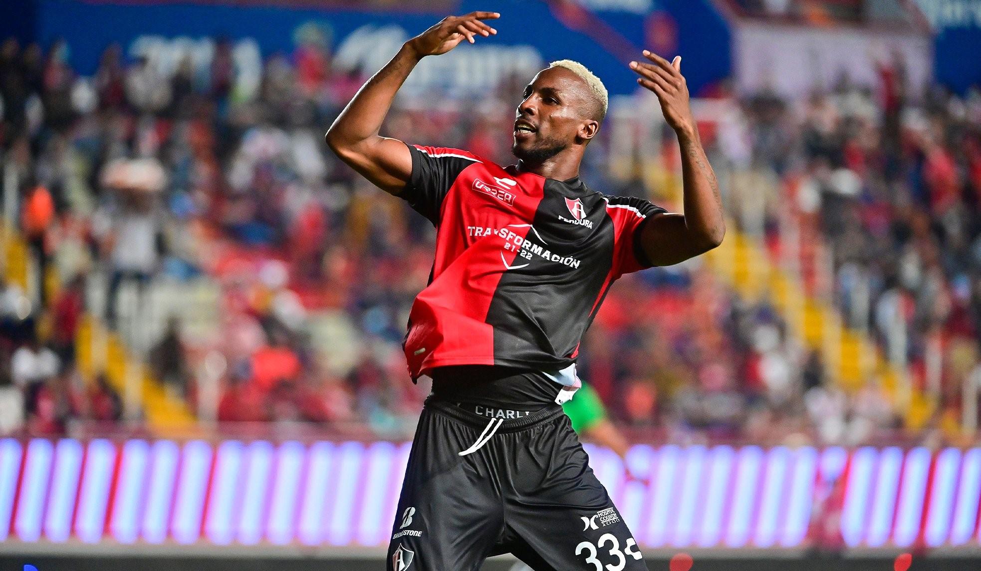$!Atlas golea como visitante a Necaxa con doblete de Quiñones