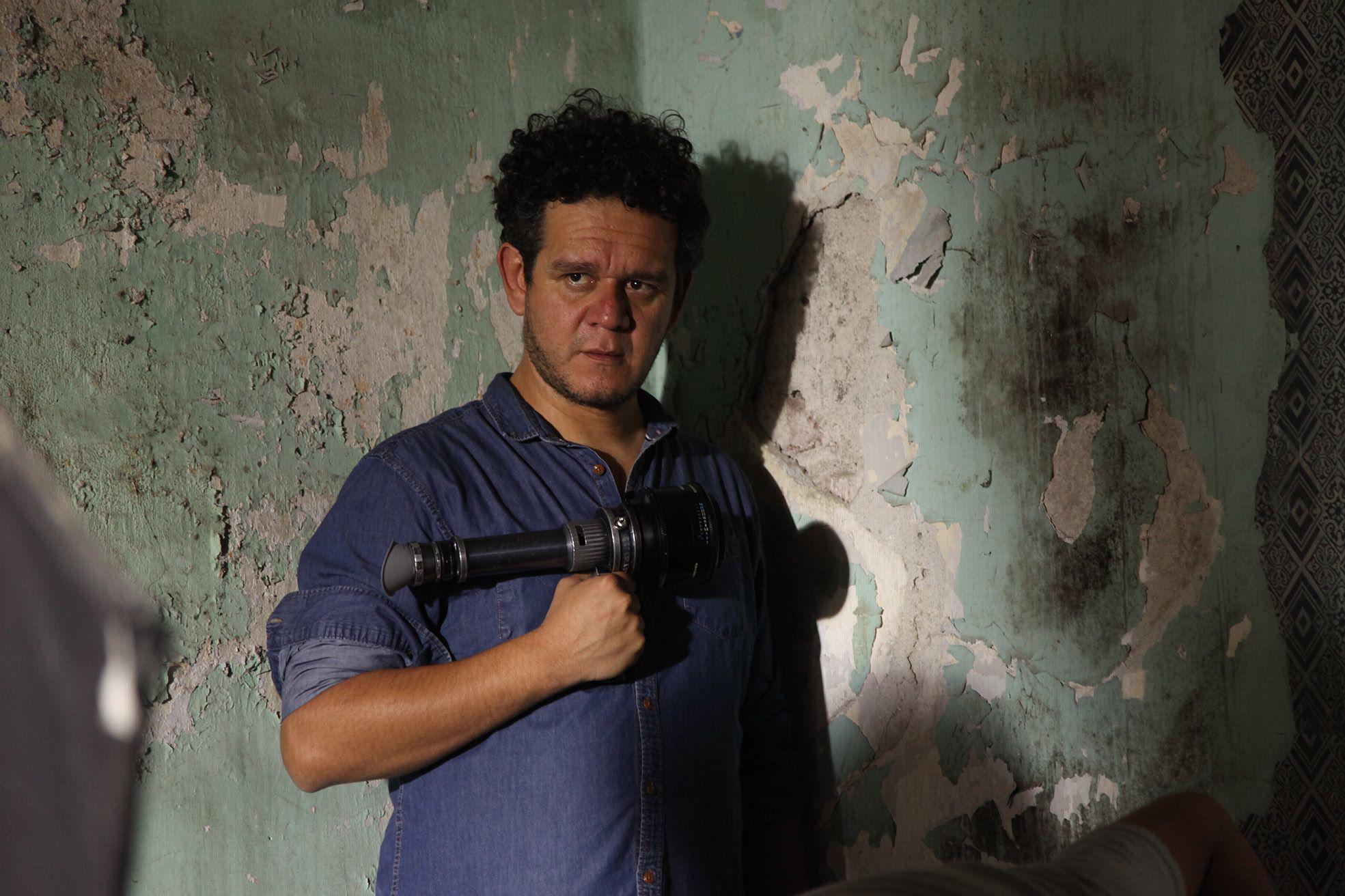 $!Vive el cine hoy una transformación, afirma el cineasta mazatleco Alejandro Guzmán