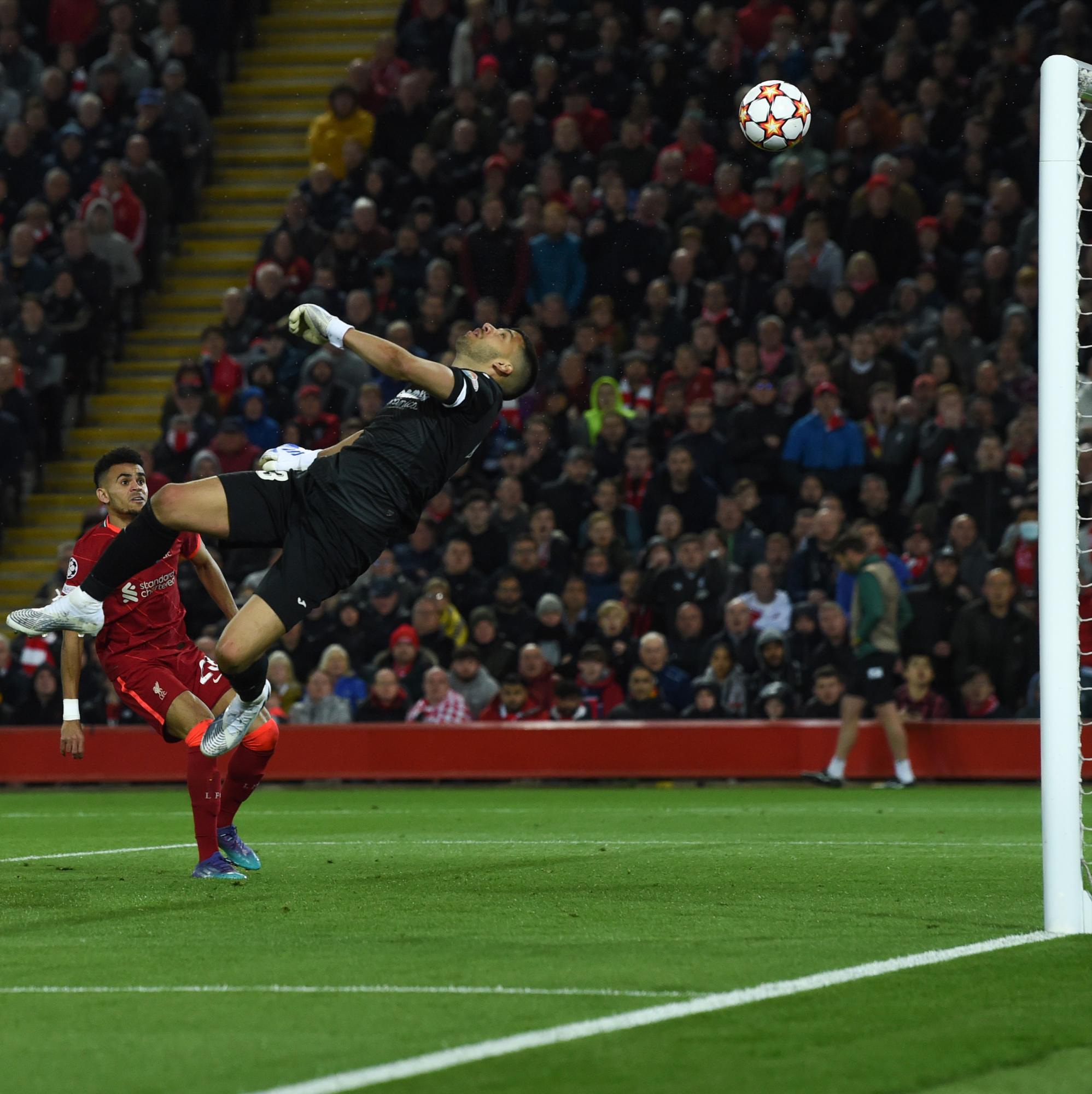 $!Un Liverpool muy superior gana y se acerca a la final de la Champions League
