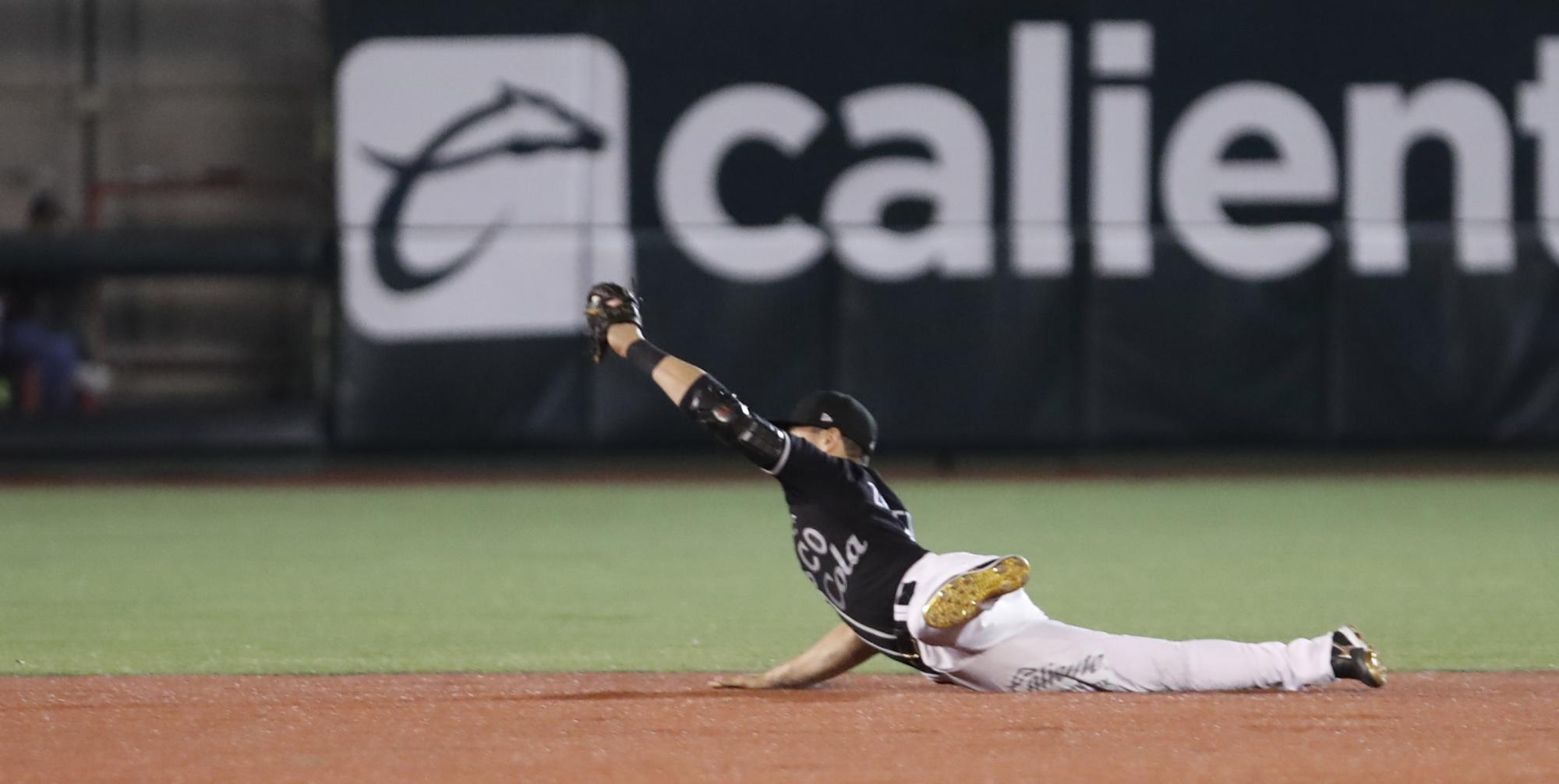 $!Charros de Jalisco se queda con el primero de la Serie Final ante Tomateros de Culiacán