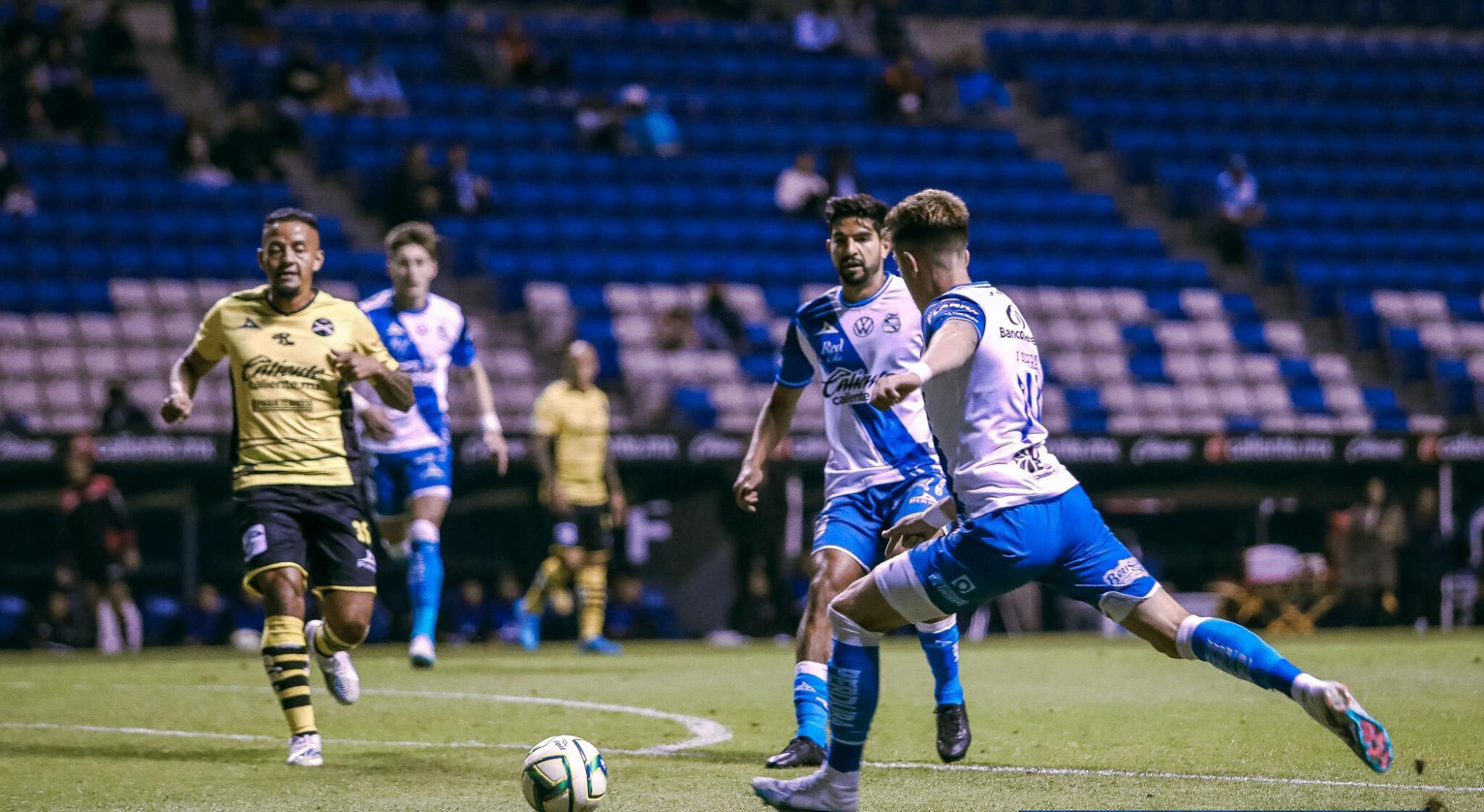 $!Errores le cuestan a Mazatlán la goleada en Puebla