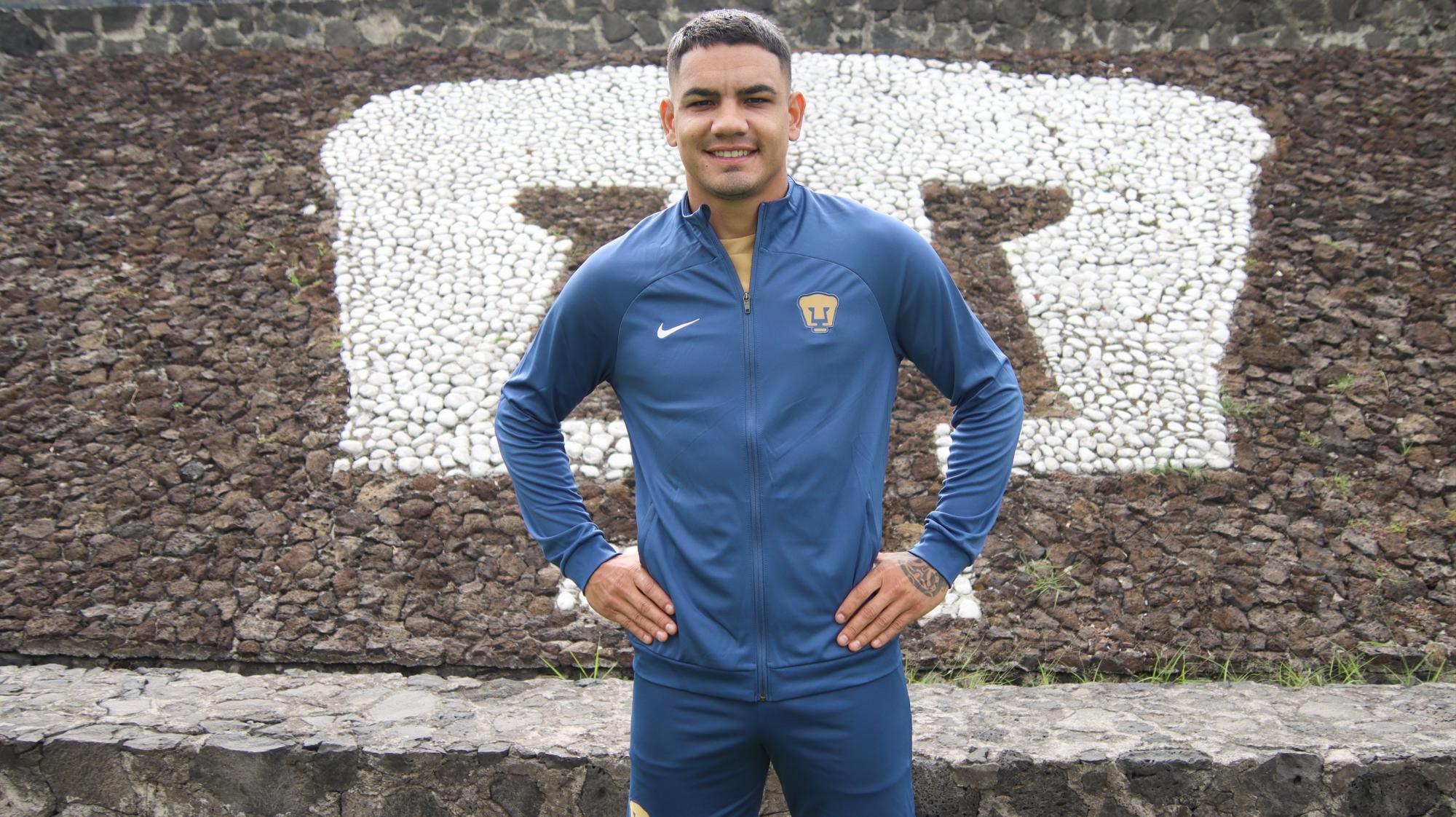 $!Pumas hizo oficial la llegada de ‘El Toro’ Fernández