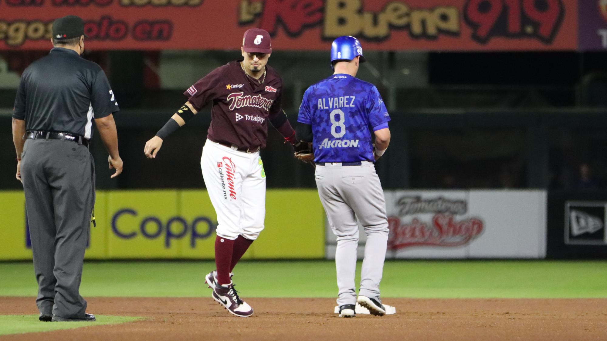 $!Tomateros de Culiacán le pega a Charros y empata la Serie Final de la LMP