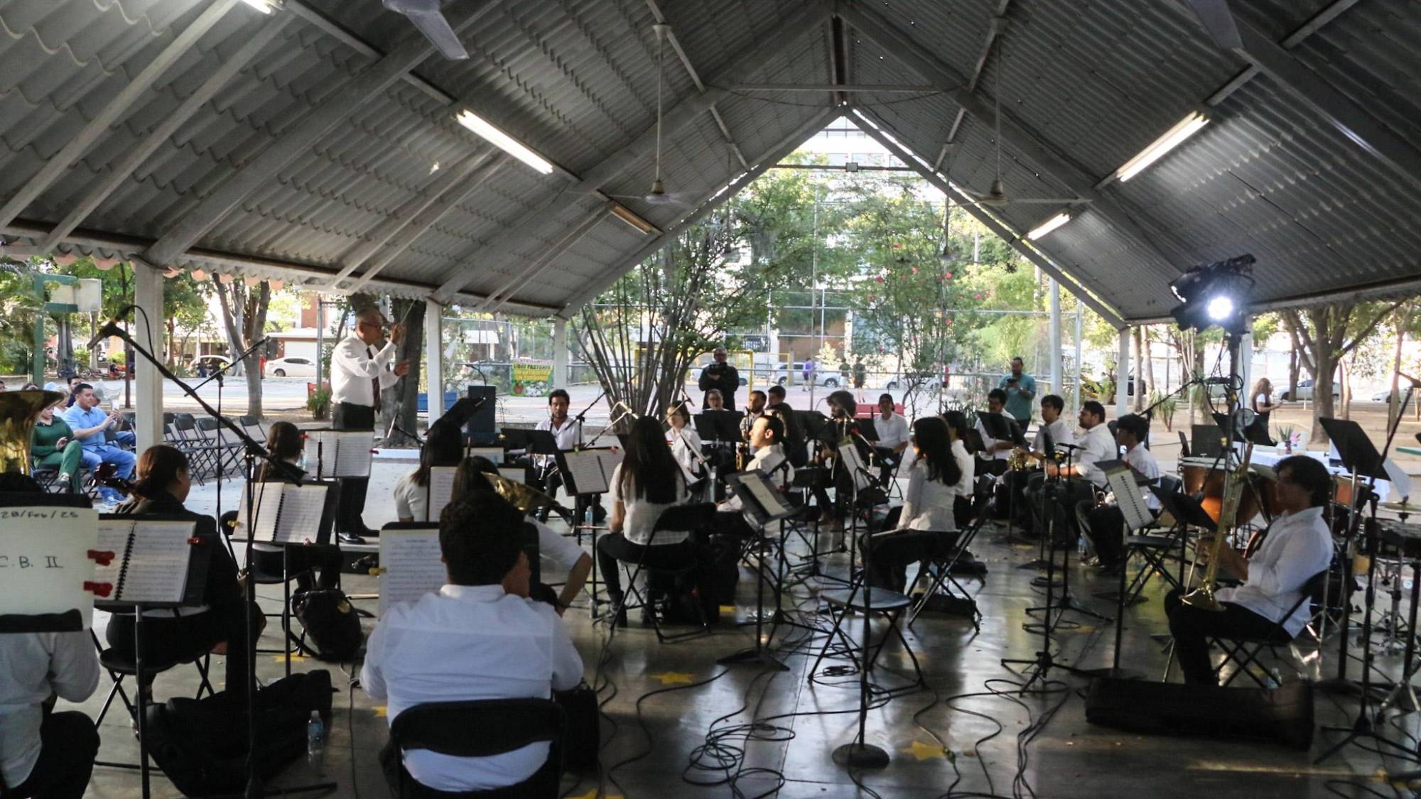 $!El concierto lo dirigió el maestro Baltazar Hernández Cano.