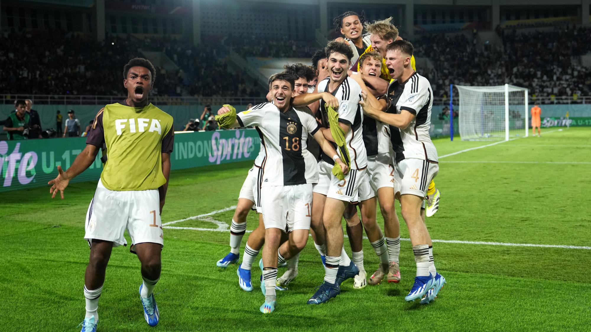 $!Alemania gana en penales y toca la gloria del Mundial Sub 17