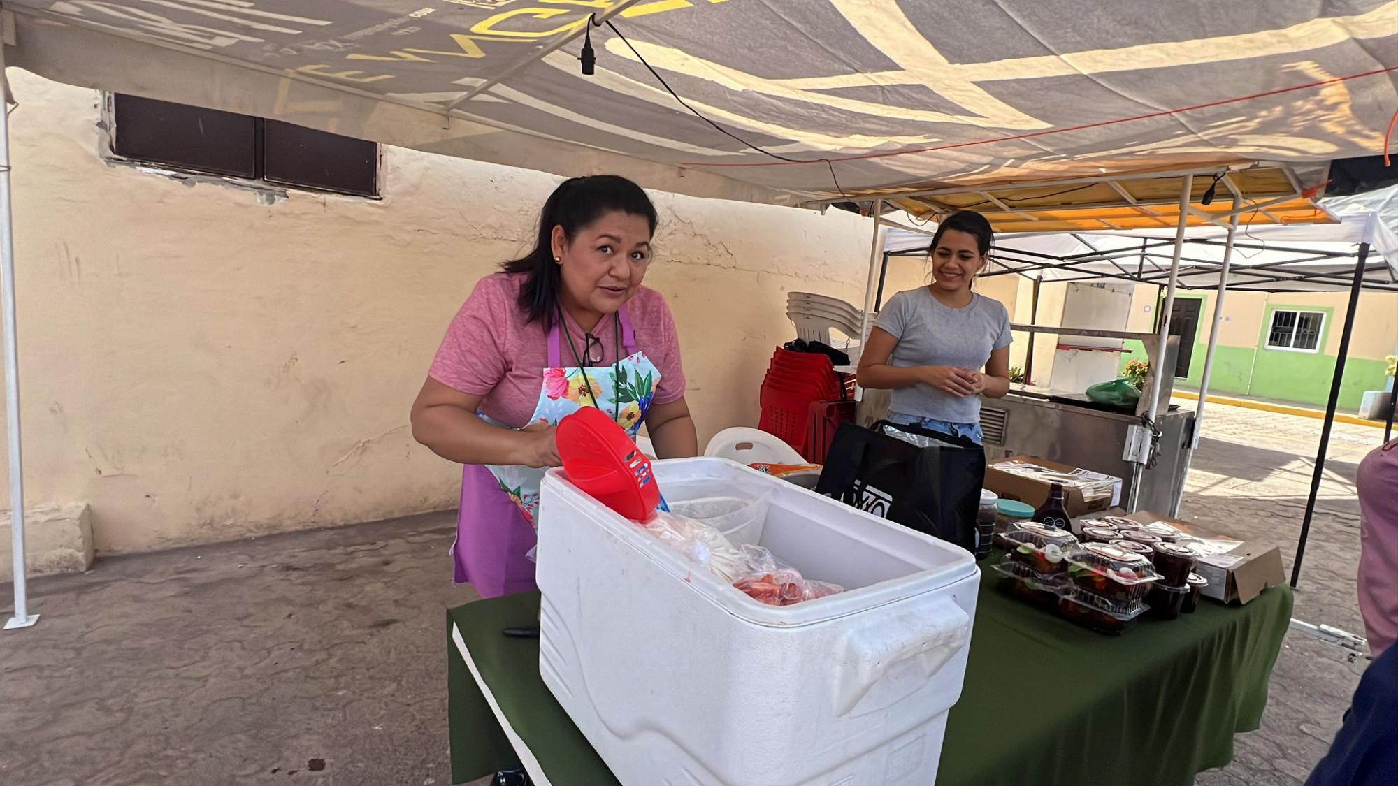$!Realizan muestra gastronómica ‘Mujeres emprendedoras de Chametla’