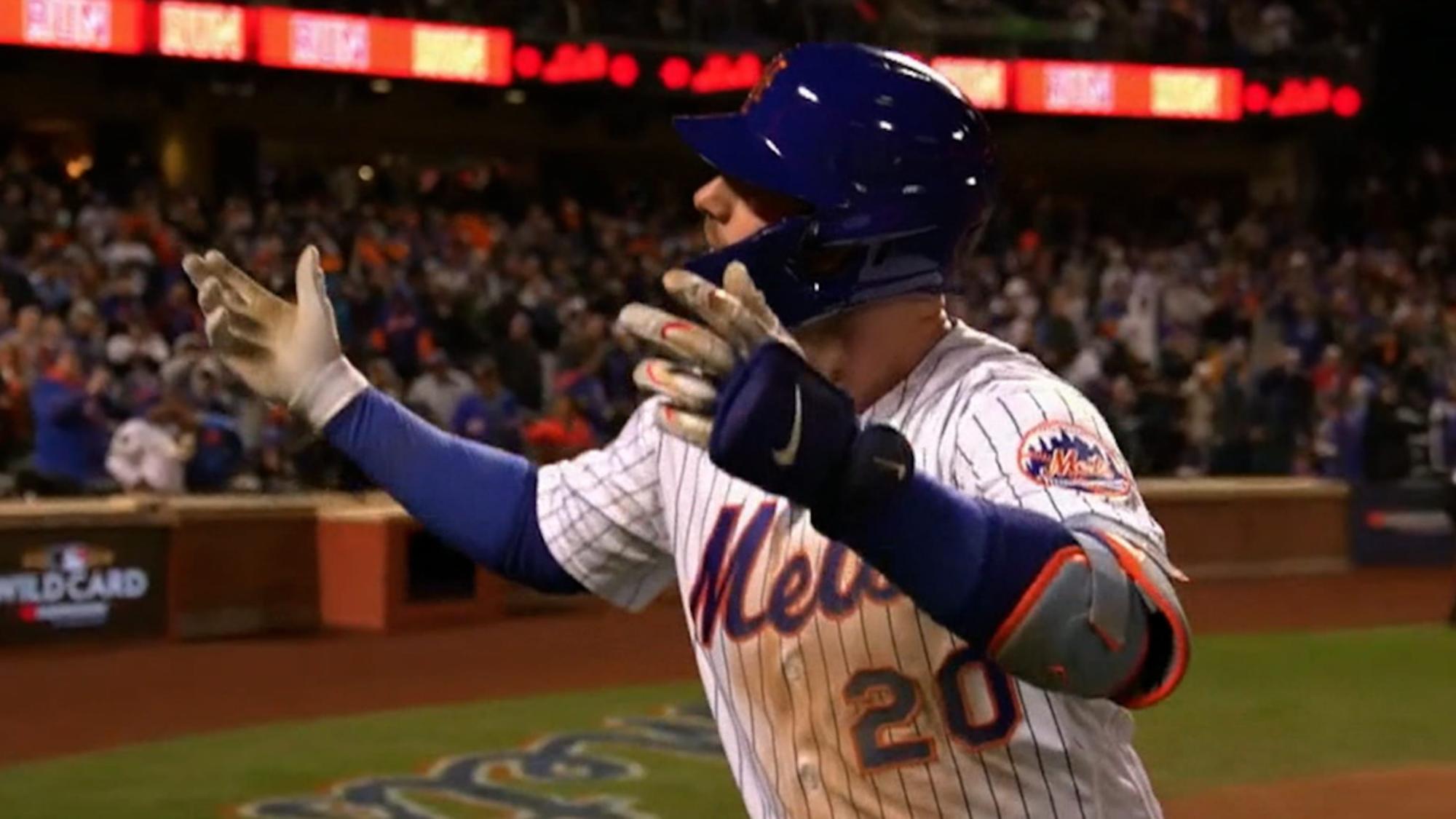 $!Lindor y Alonso estallan y Mets fuerzan al Juego 3 en Serie de Comodín