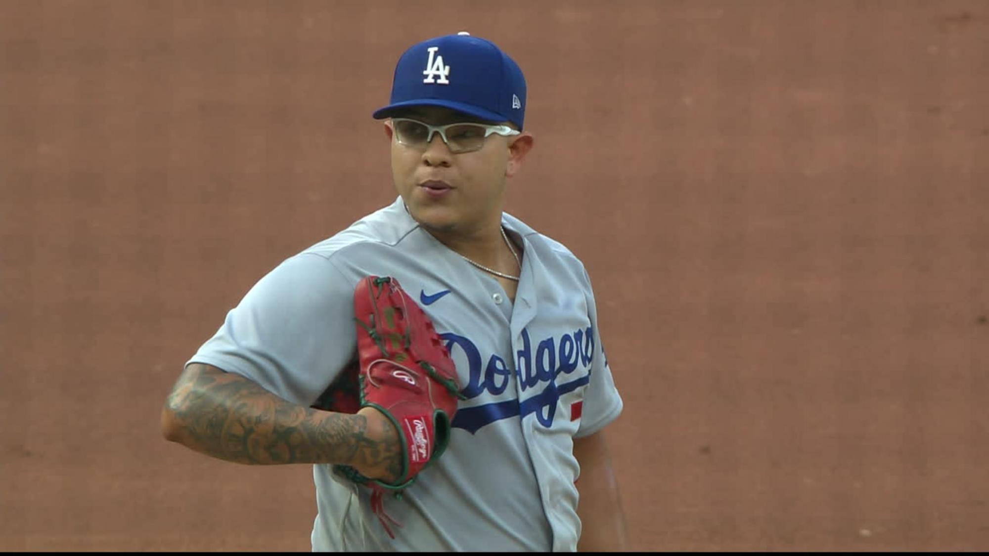 $!Dodgers inhabilitan a Julio César Urías por una distensión en la corva