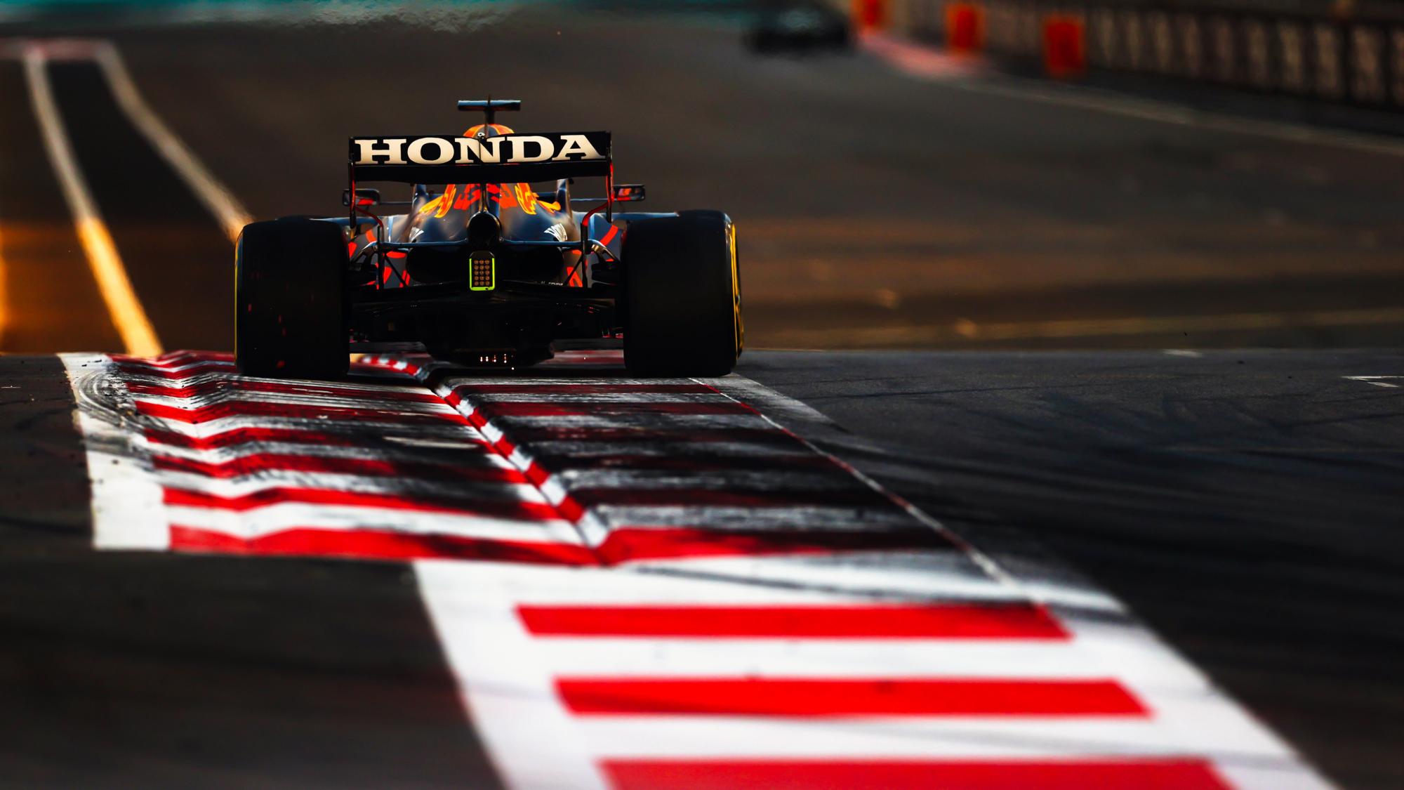 $!Checo Pérez saldrá cuarto en el Gran Premio de Abu Dabi; Verstappen logra la pole