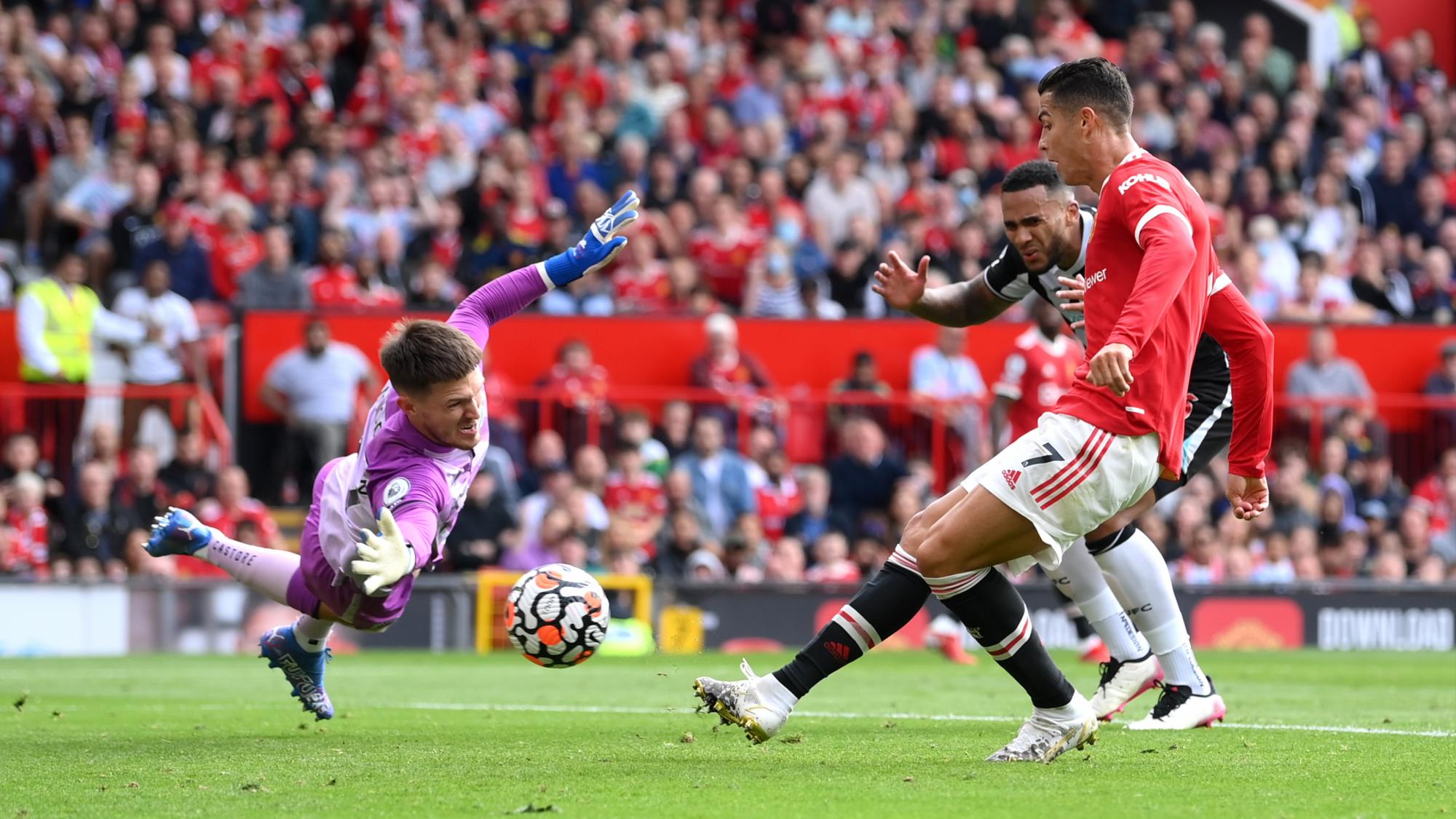 $!Cristiano Ronaldo goza un regreso heroico al Manchester United