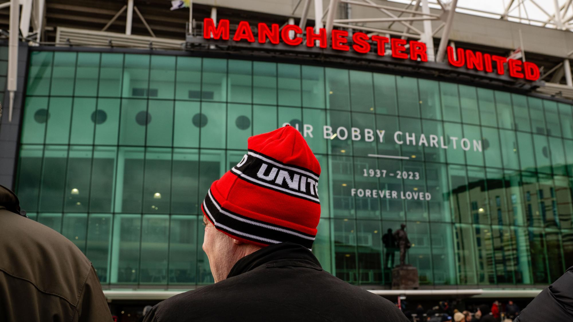 $!Mánchester despide a Bobby Charlton en su funeral