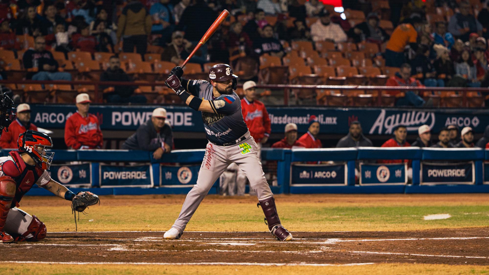 $!Tomateros remonta y pega primero en la frontera