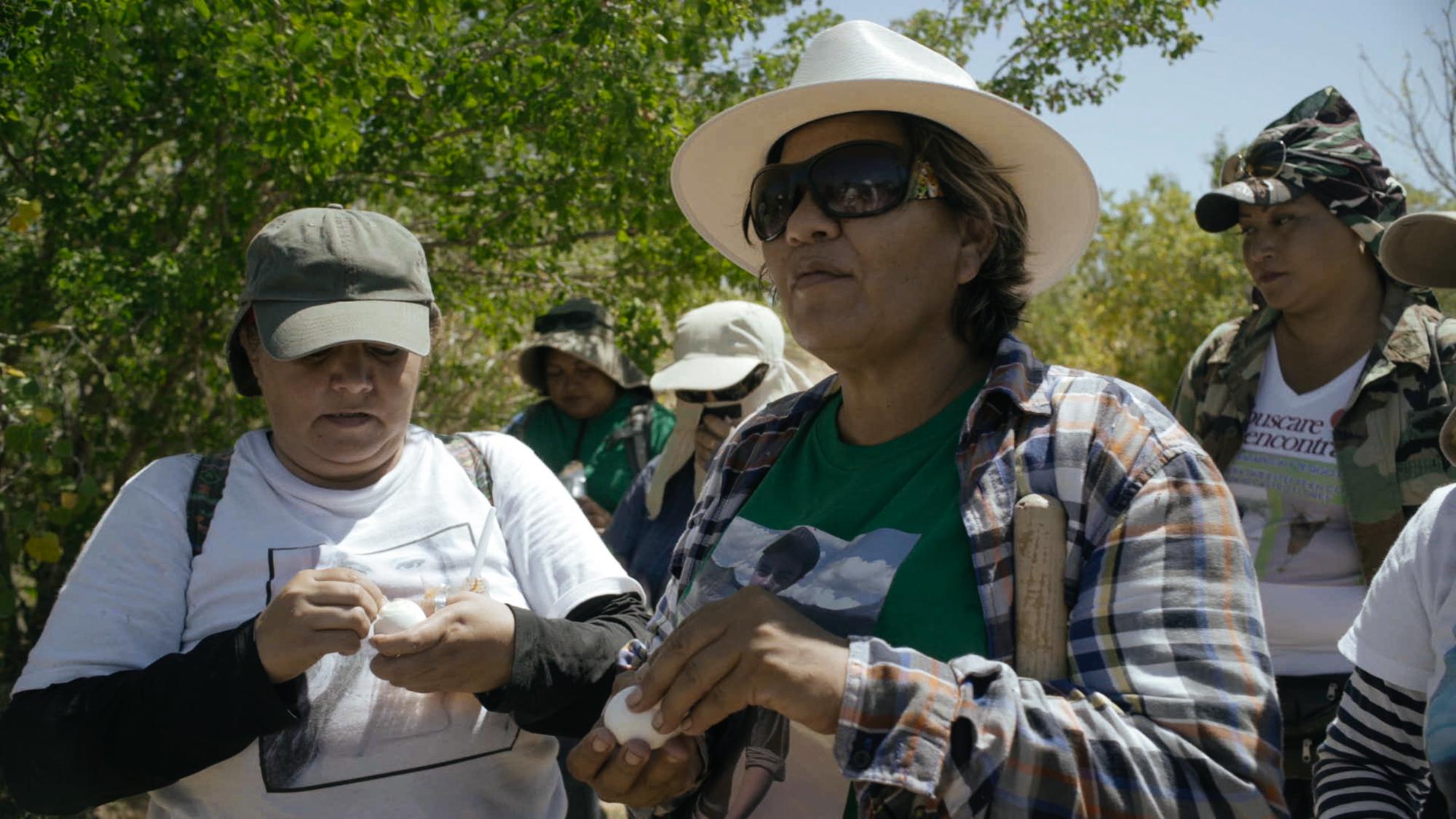 $!Estrenan Te nombré en el silencio, el documental que refleja el dolor y la esperanza de quienes buscan a sus desaparecidos
