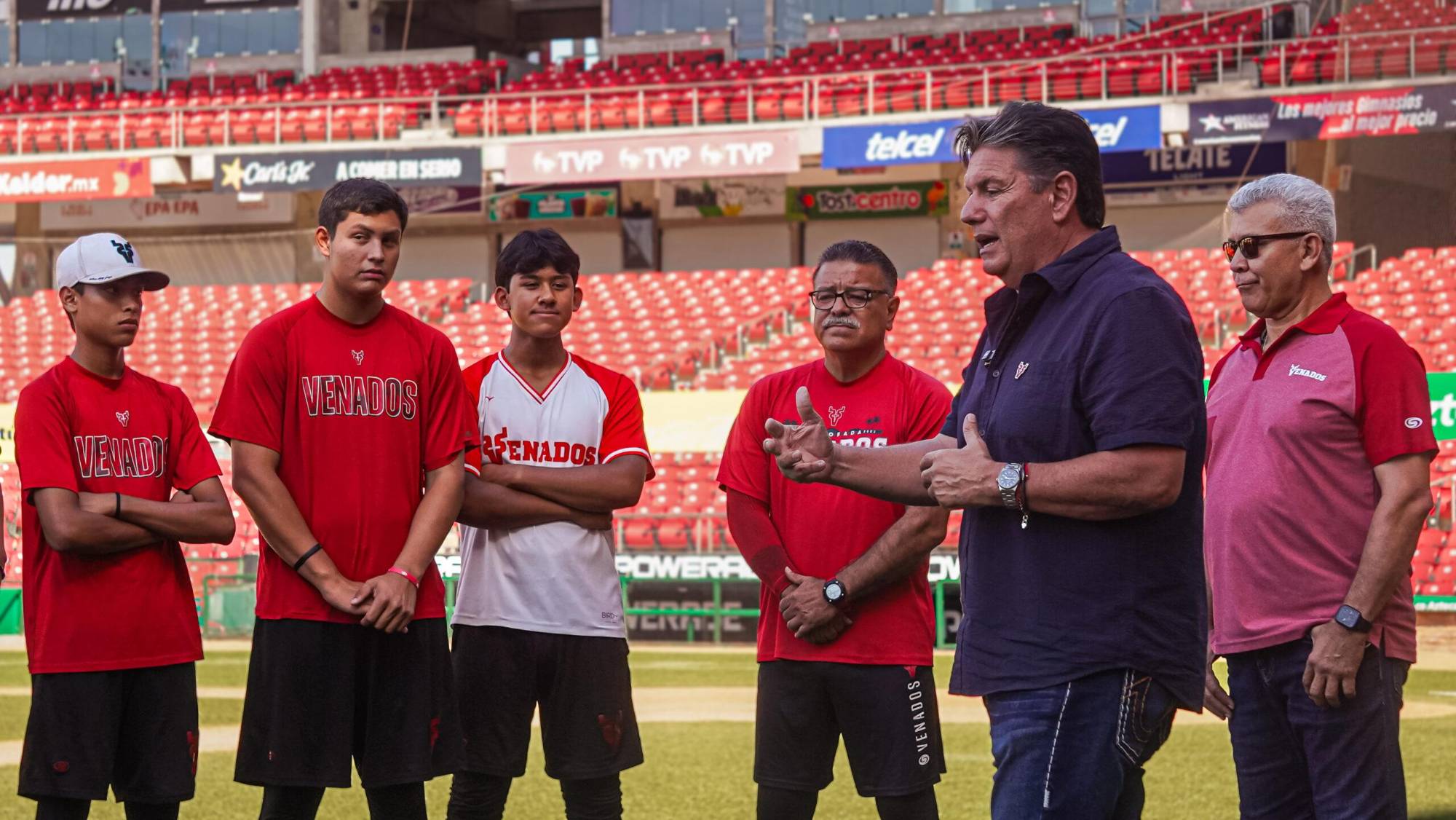 $!Es Joan Plasencia la Primera Firma del Año de Venados de Mazatlán