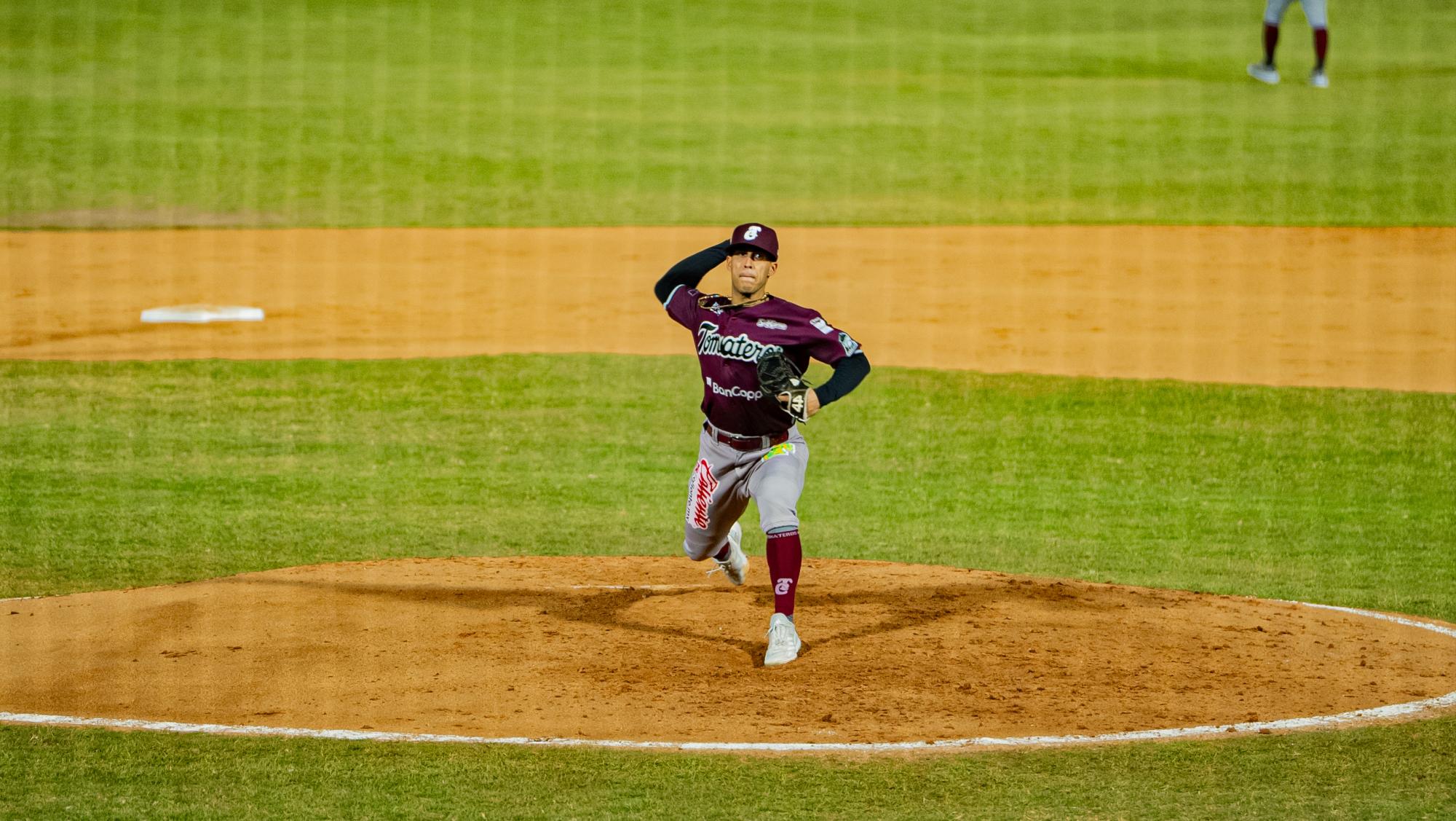 $!Tomateros se lleva emocionante triunfo ante Cañeros para tomar ventaja en las semifinales