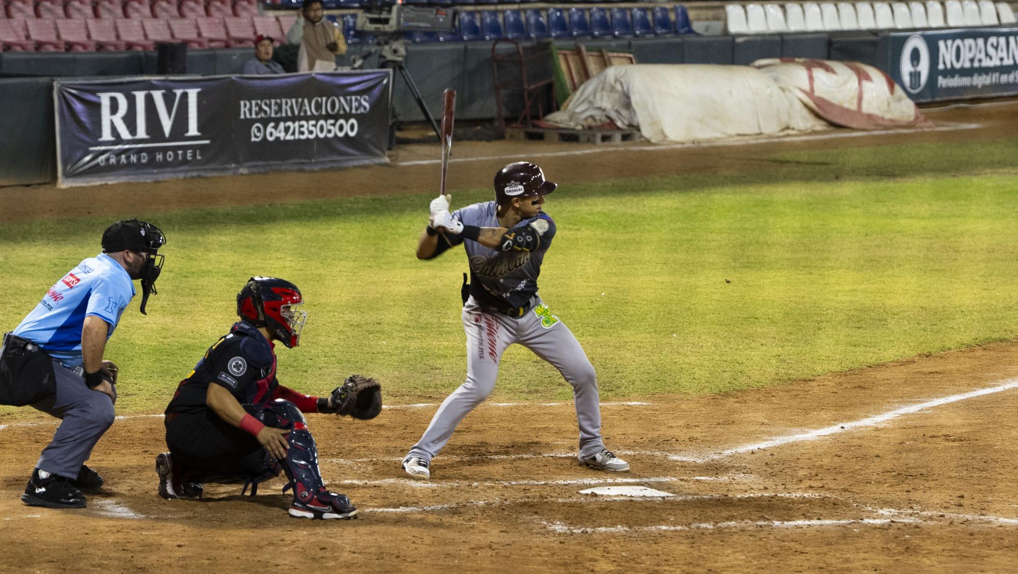 $!Tomateros de Culiacán gana en Navojoa con un pítcher muy ‘Bravo’